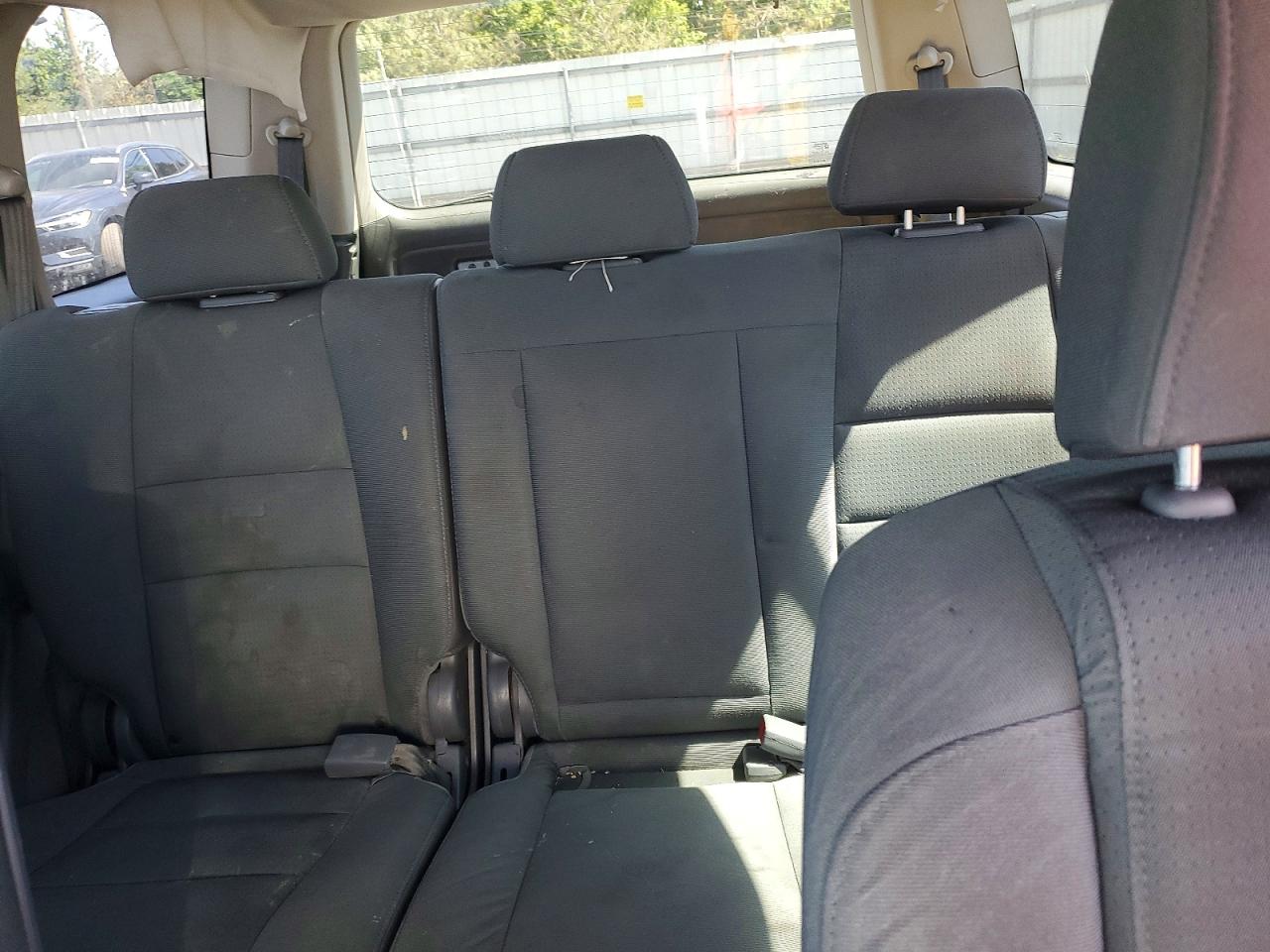 2006 Honda Pilot Lx Silver vin: 2HKYF18126H501245