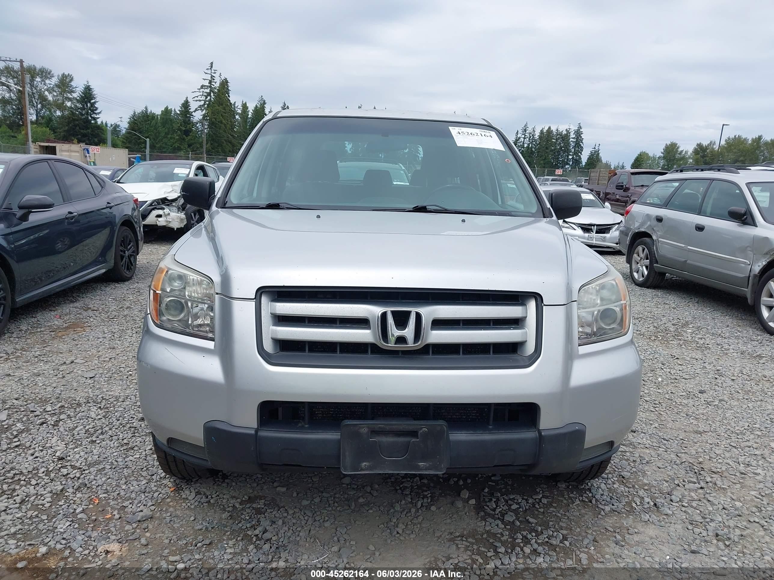 2006 Honda Pilot Lx Silver vin: 2HKYF18126H538618