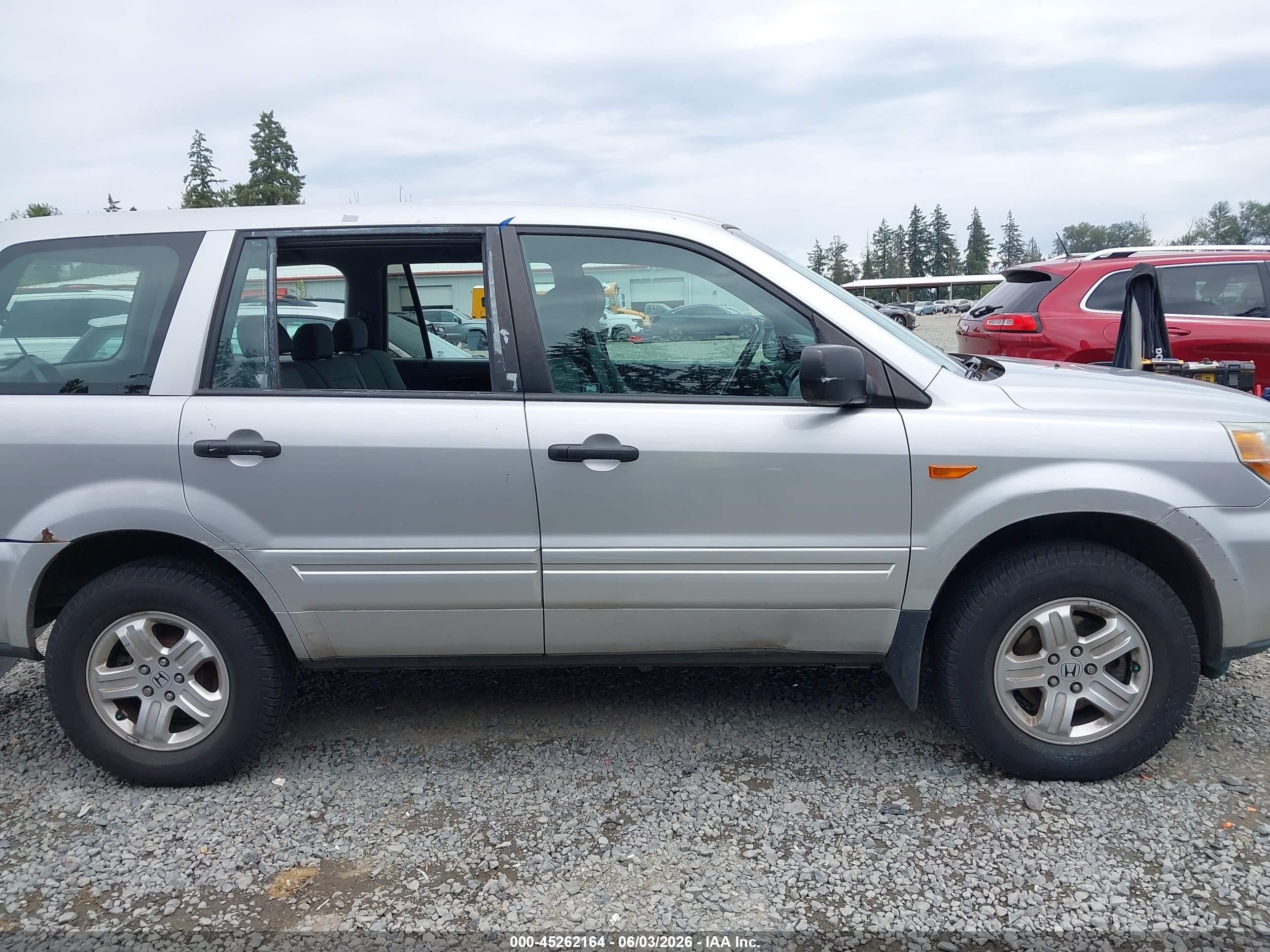 2006 Honda Pilot Lx Silver vin: 2HKYF18126H538618