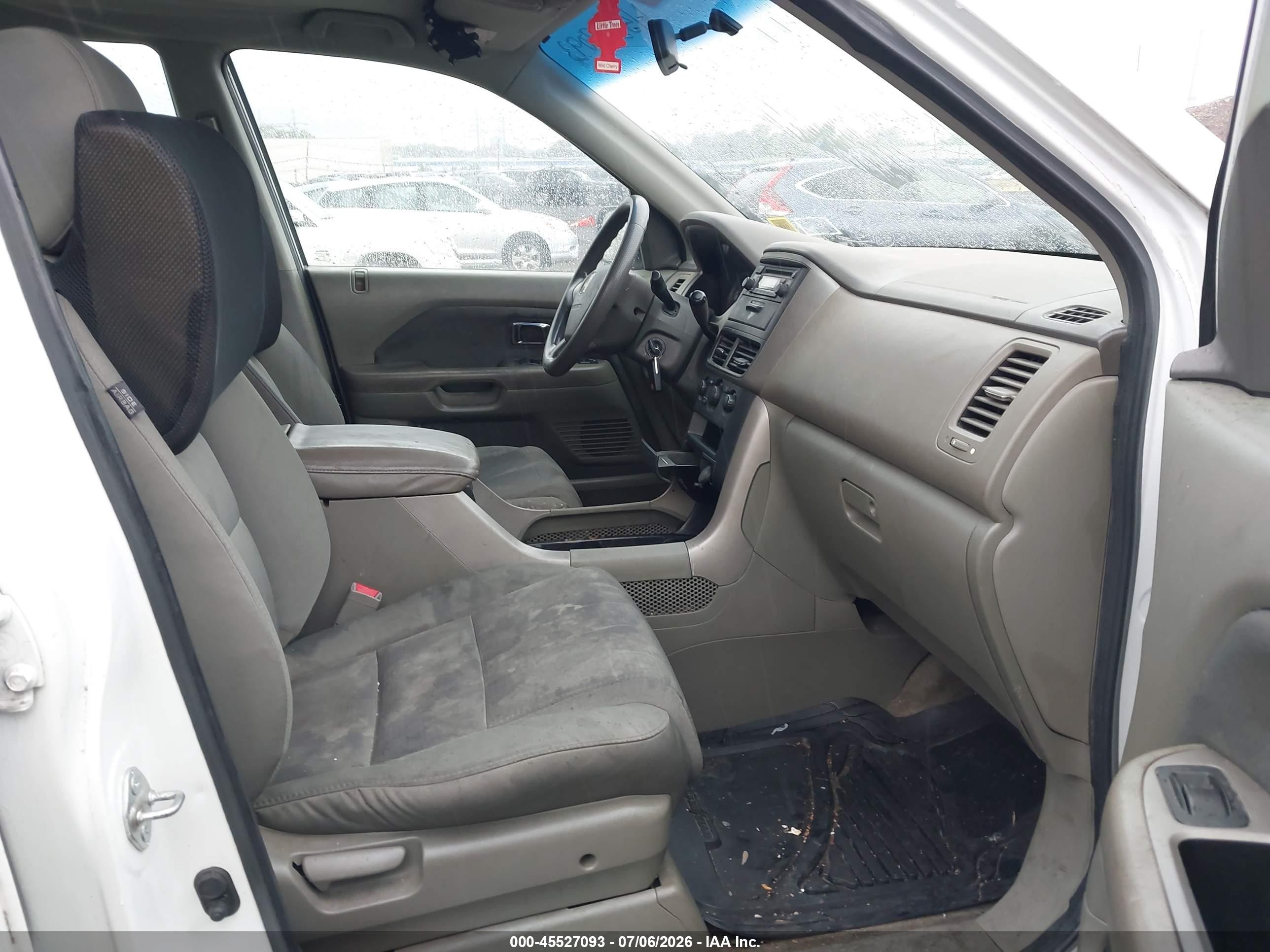2006 Honda Pilot Lx White vin: 2HKYF18126H551451