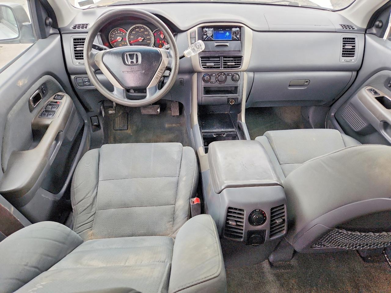 2006 Honda Pilot Lx Silver vin: 2HKYF18146H504244