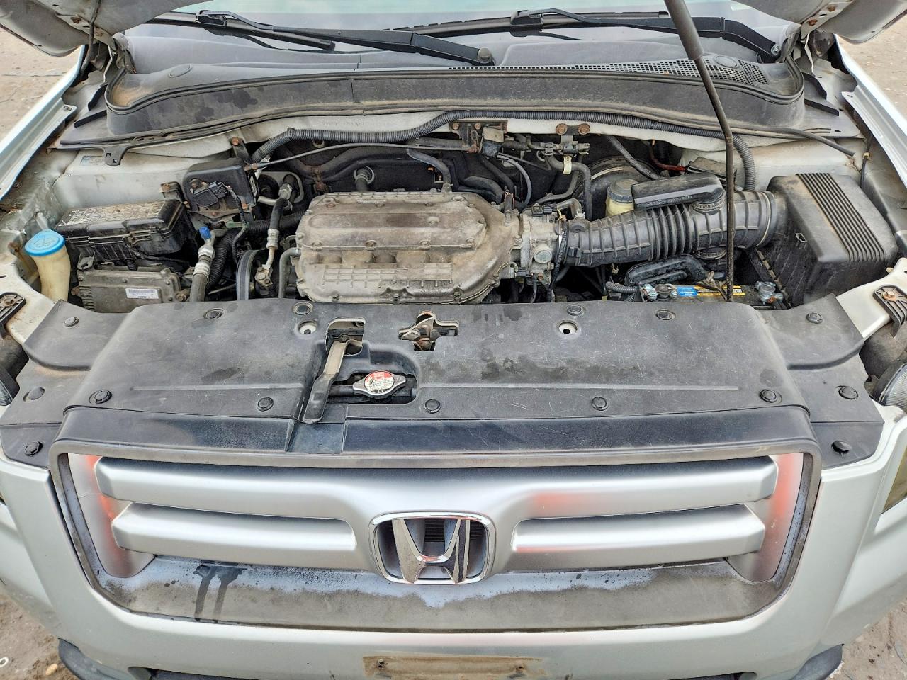 2006 Honda Pilot Lx Silver vin: 2HKYF18146H504244