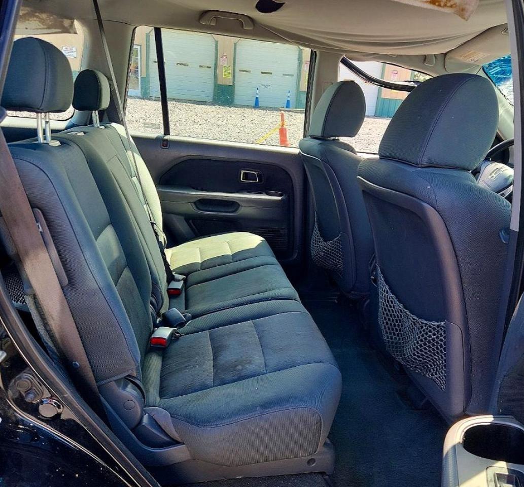 2006 Honda Pilot Lx Black vin: 2HKYF18146H549104