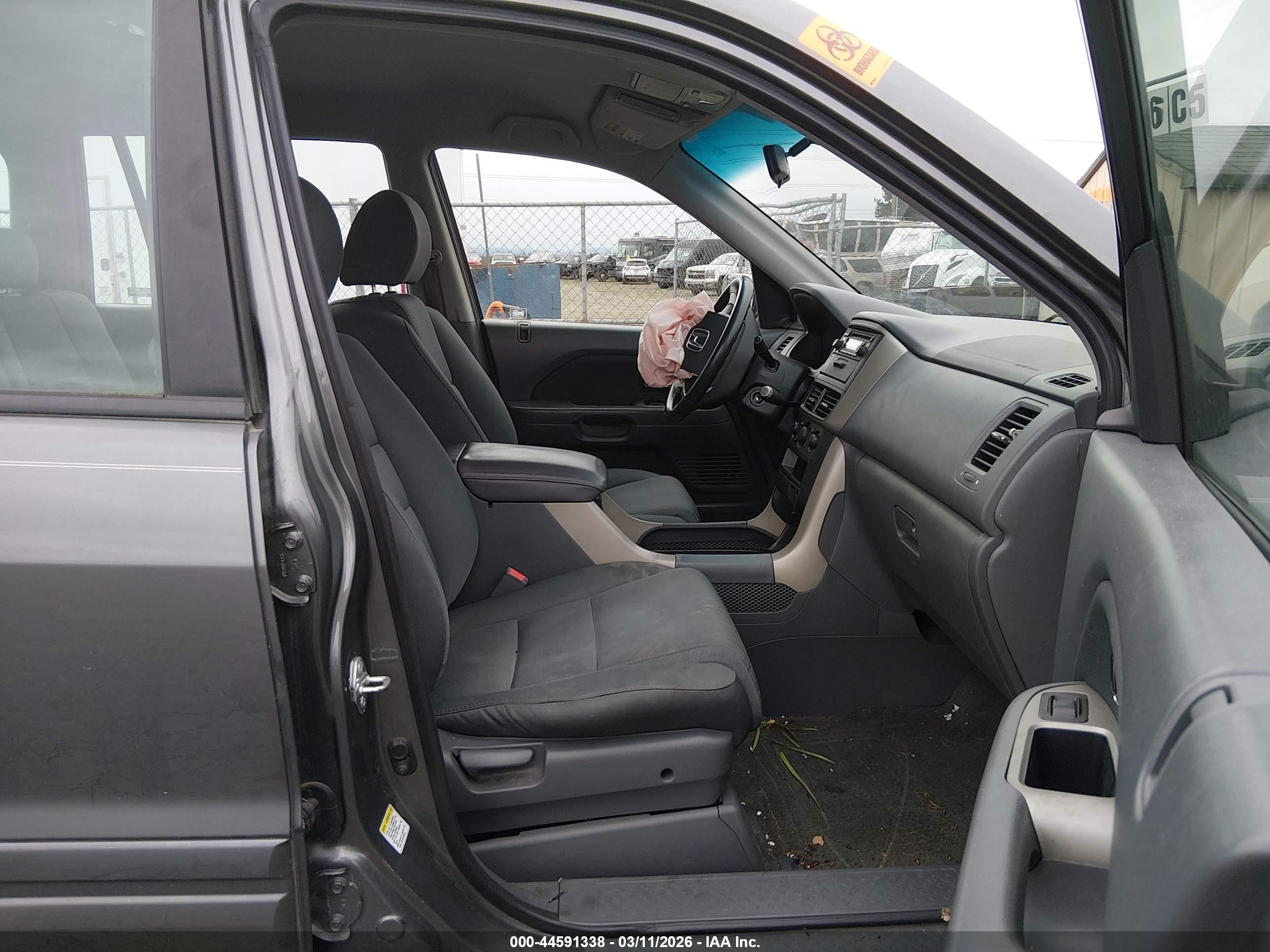 2007 Honda Pilot Lx Серебряный vin: 2HKYF18157H523998