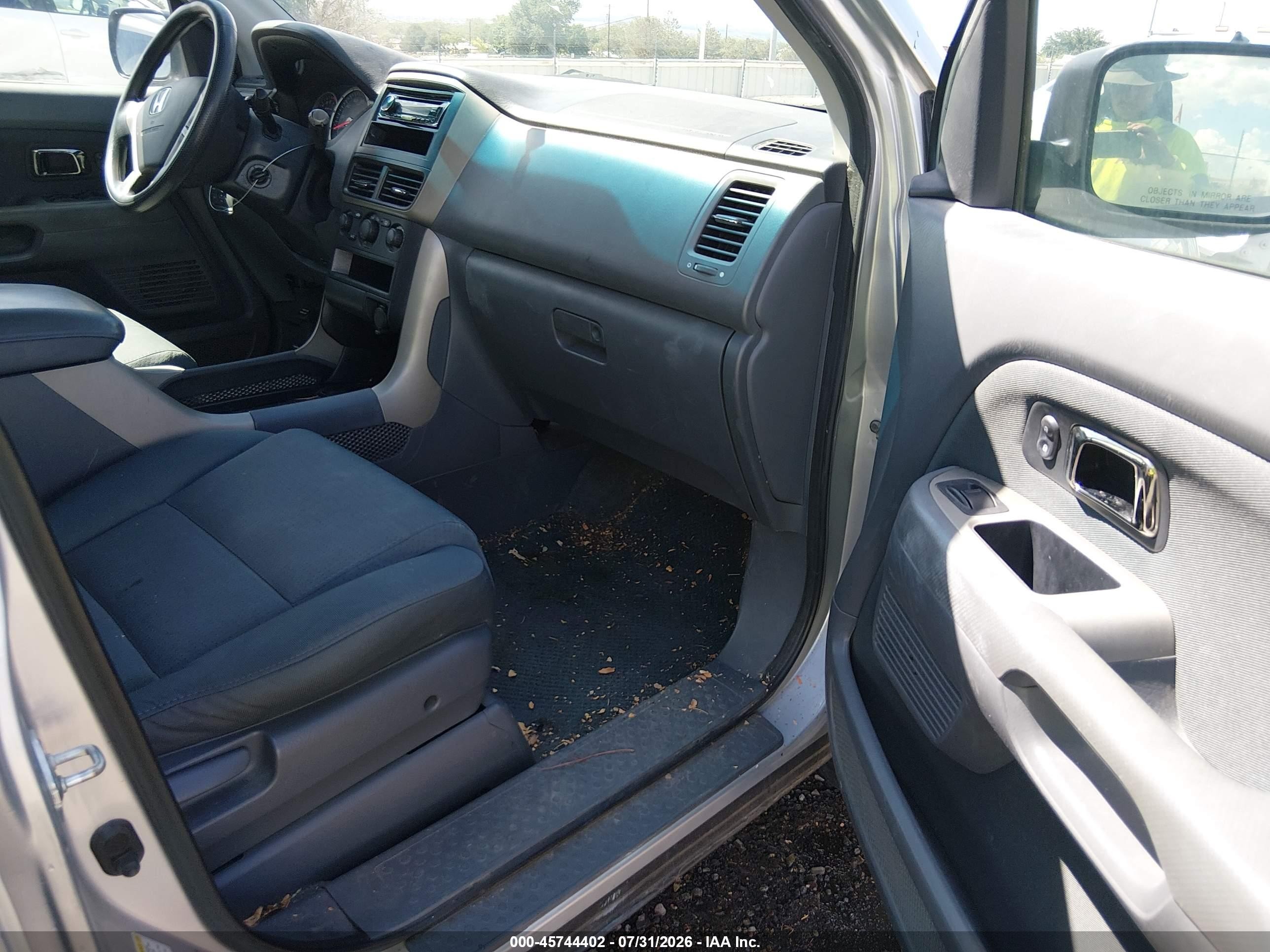 2007 Honda Pilot Lx Серебряный vin: 2HKYF18177H538695
