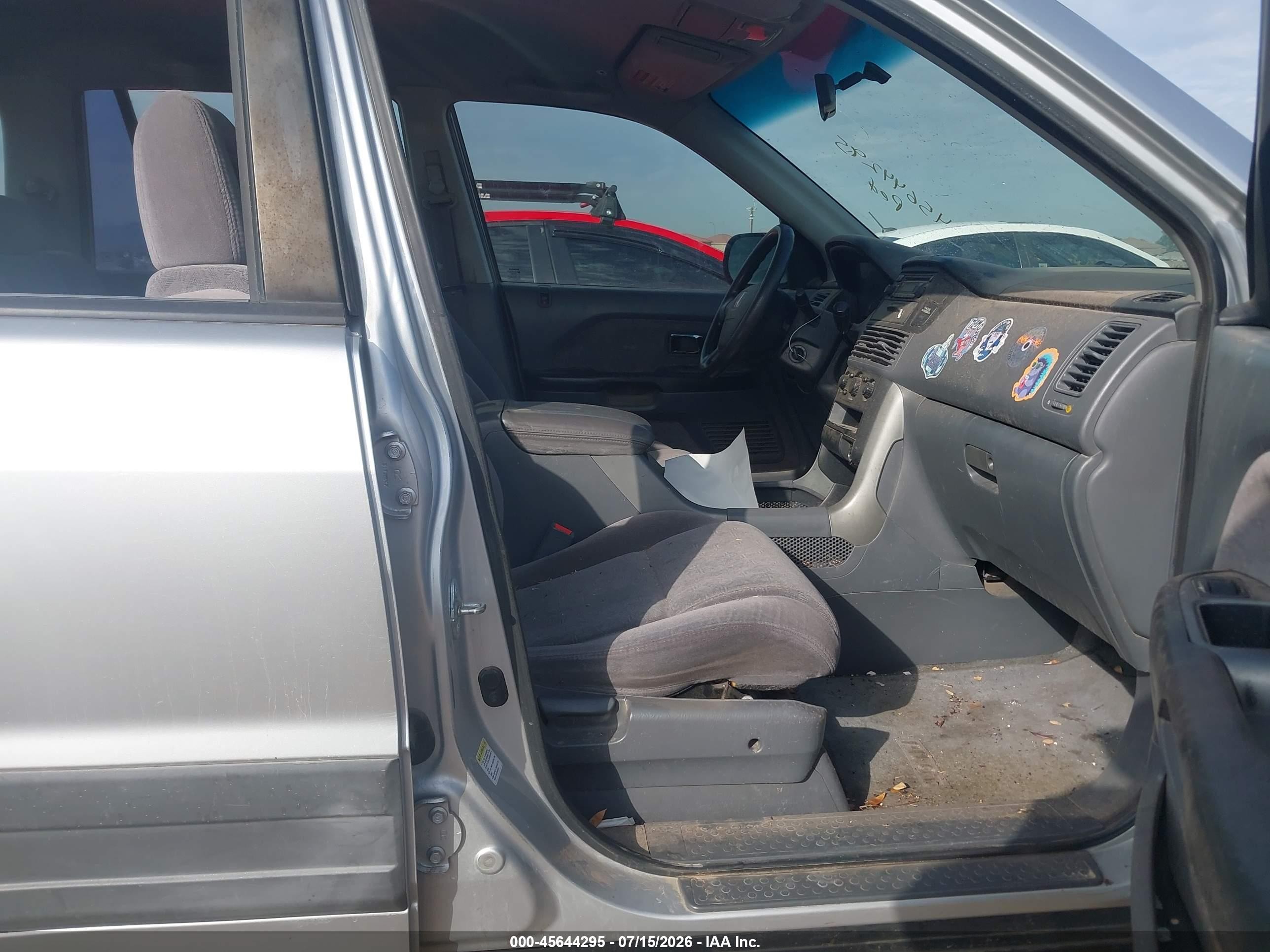 2005 Honda Pilot Lx Silver vin: 2HKYF18185H530778