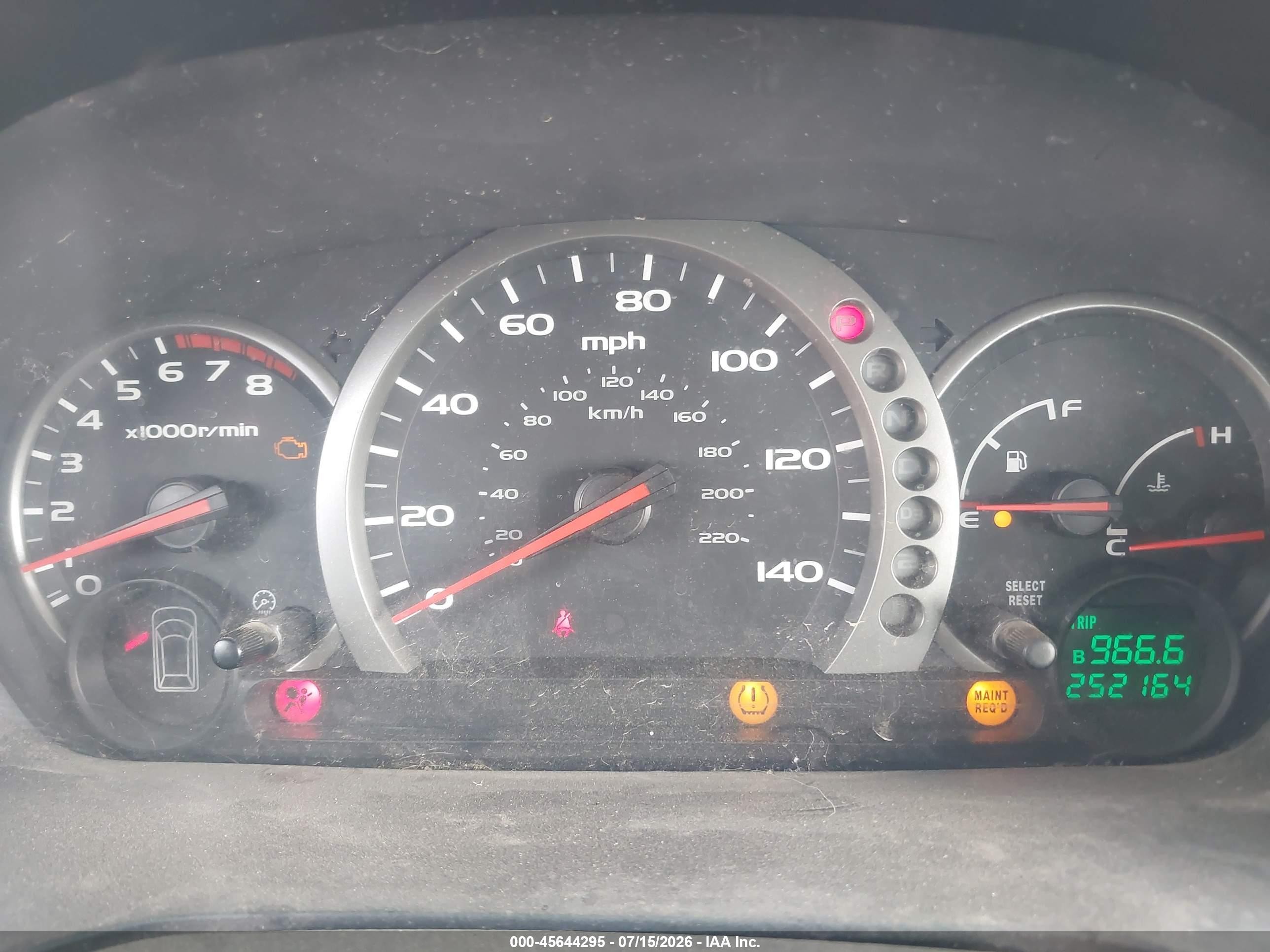2005 Honda Pilot Lx Silver vin: 2HKYF18185H530778