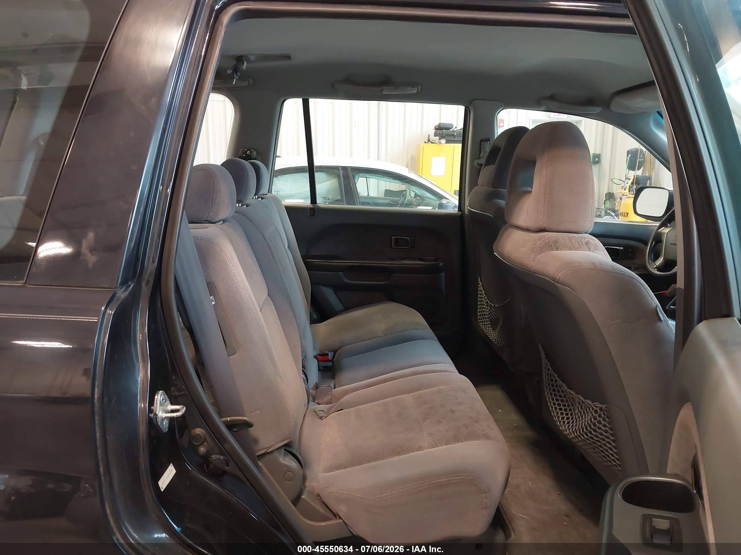 2004 Honda Pilot Lx Black vin: 2HKYF18194H587473