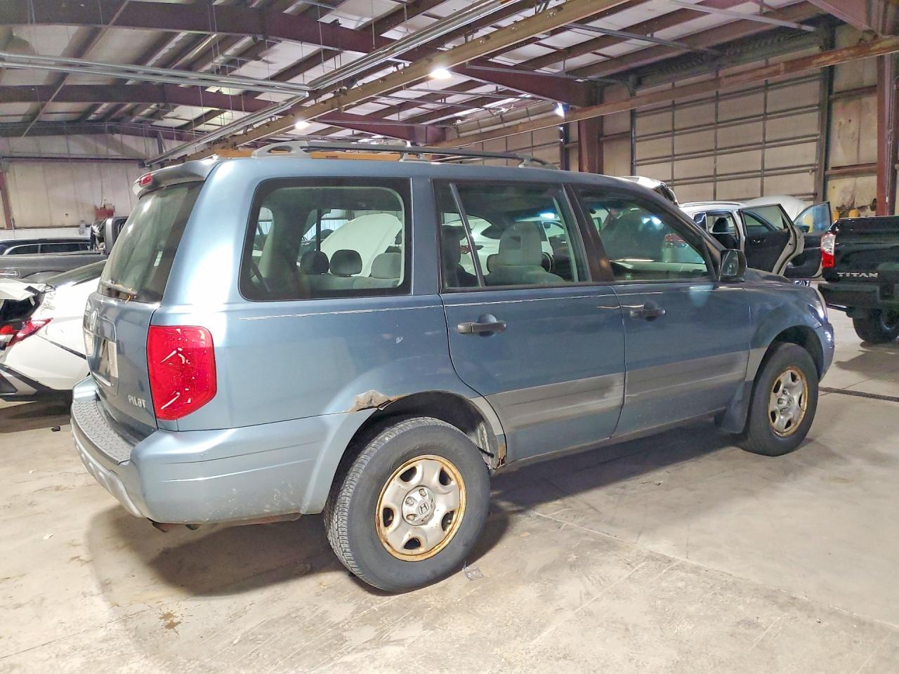 2005 Honda Pilot Lx Blue vin: 2HKYF18195H512726