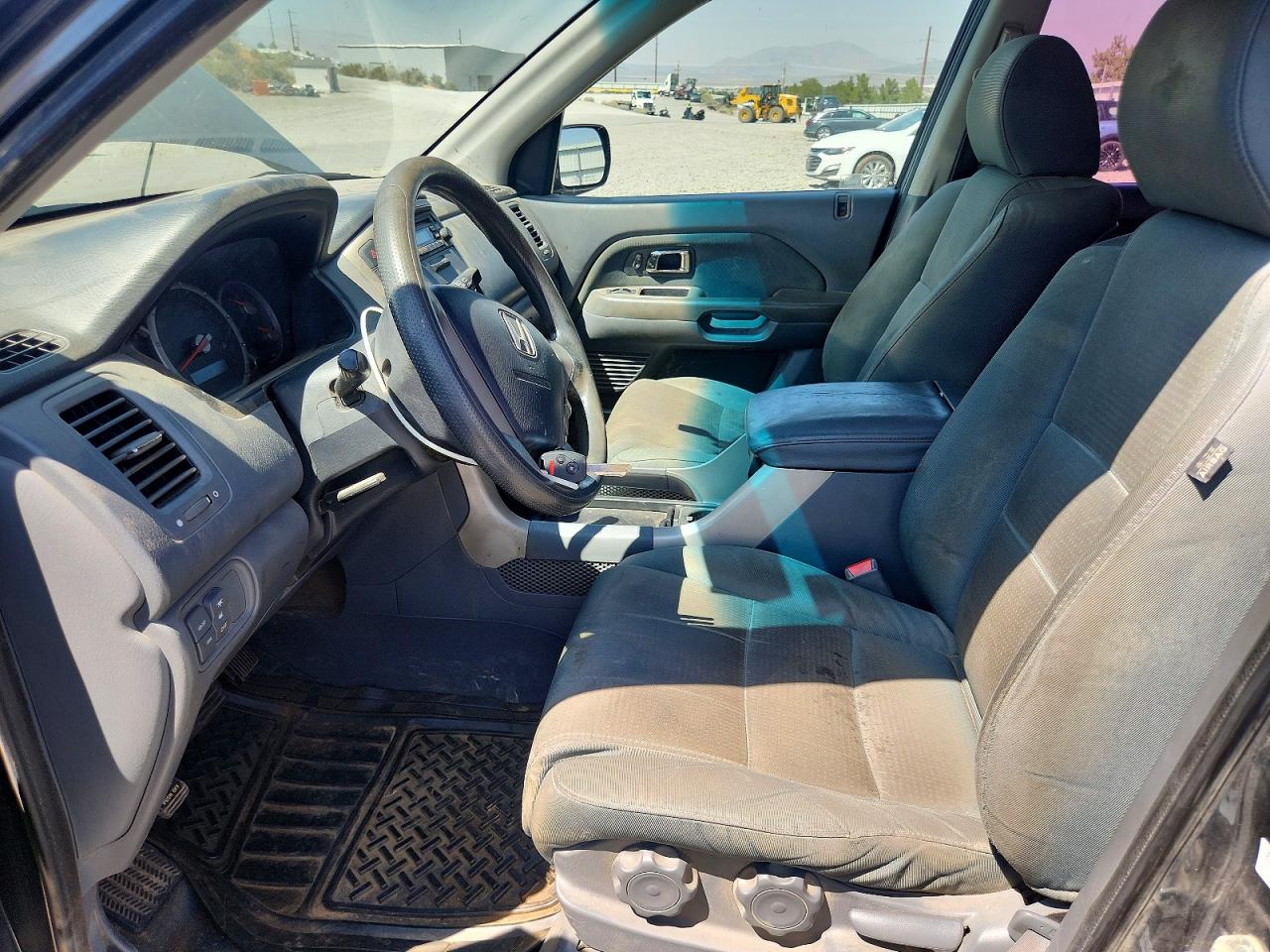 2006 Honda Pilot Lx Charcoal vin: 2HKYF18196H512937