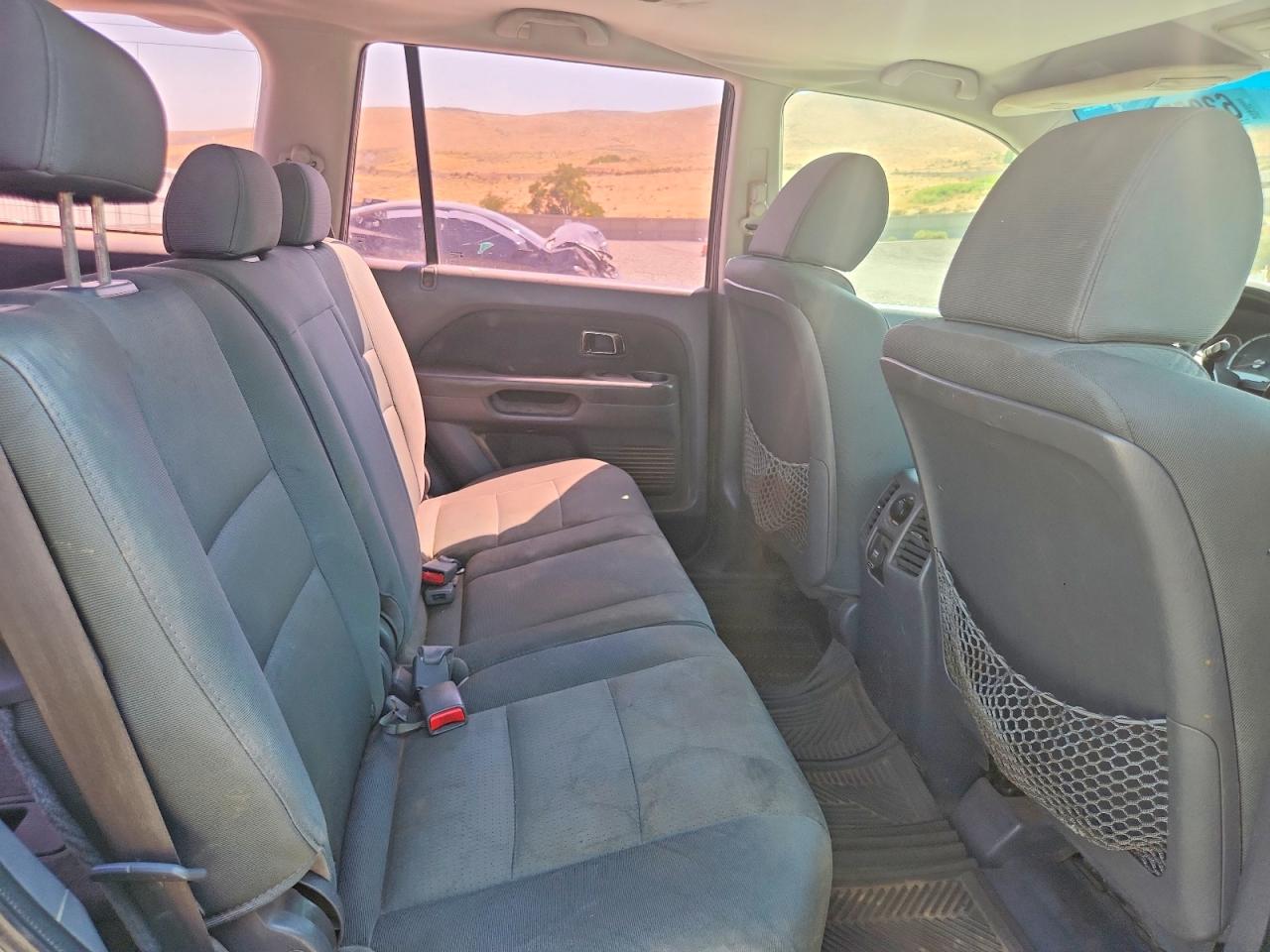 2006 Honda Pilot Lx Charcoal vin: 2HKYF18196H512937