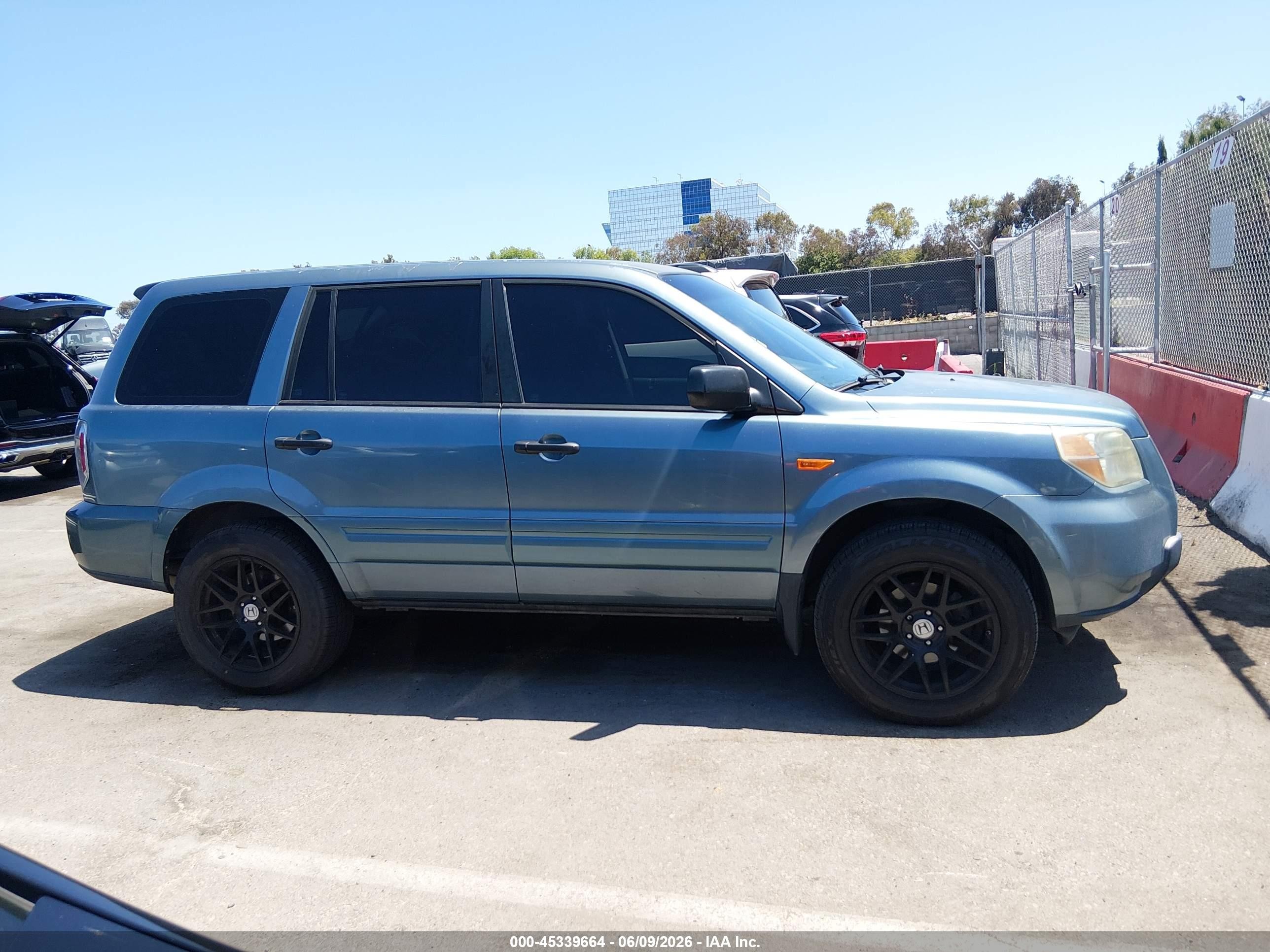 2006 Honda Pilot Lx Blue vin: 2HKYF181X6H562553