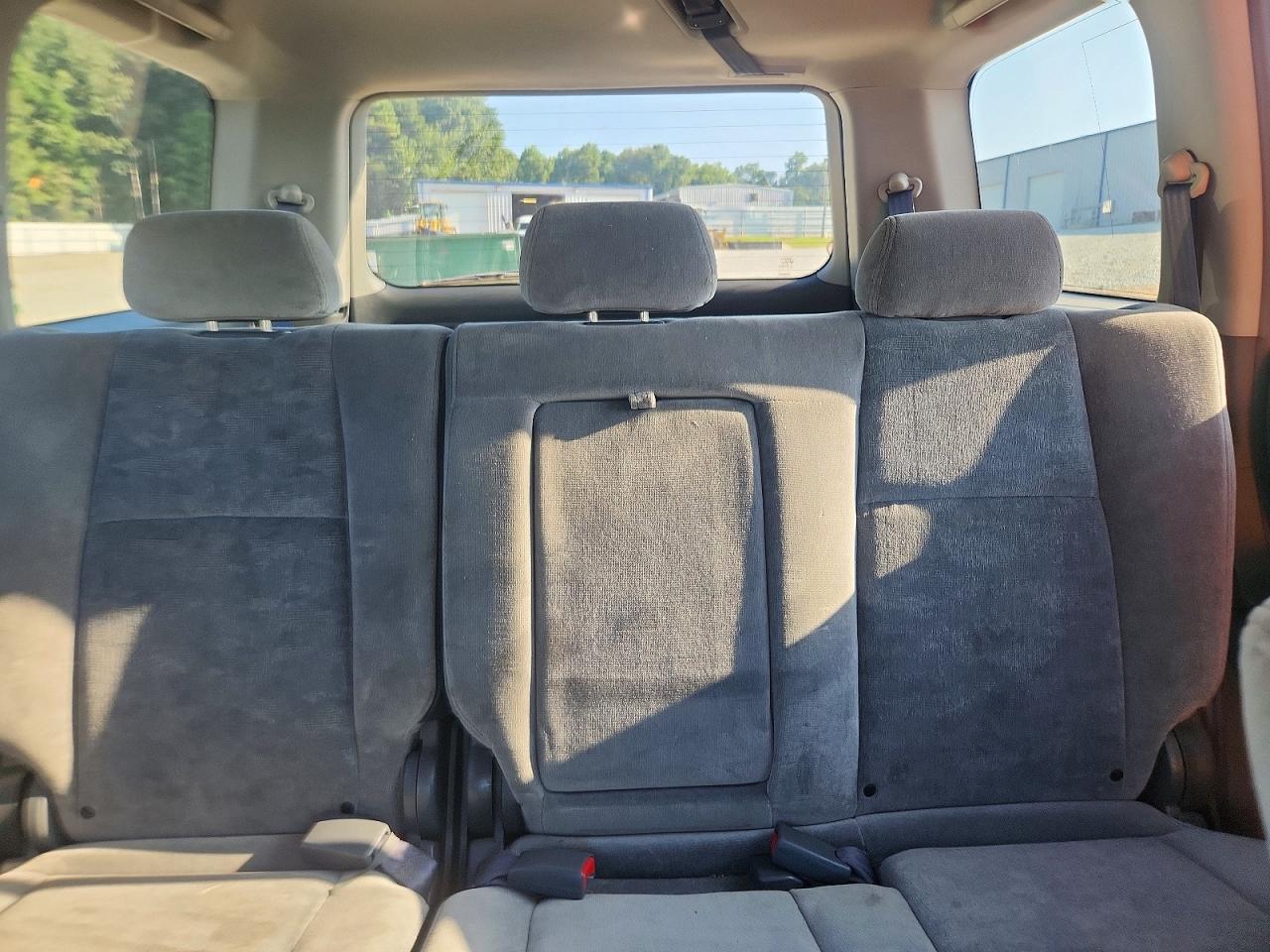 2004 Honda Pilot Ex Silver vin: 2HKYF18404H586920