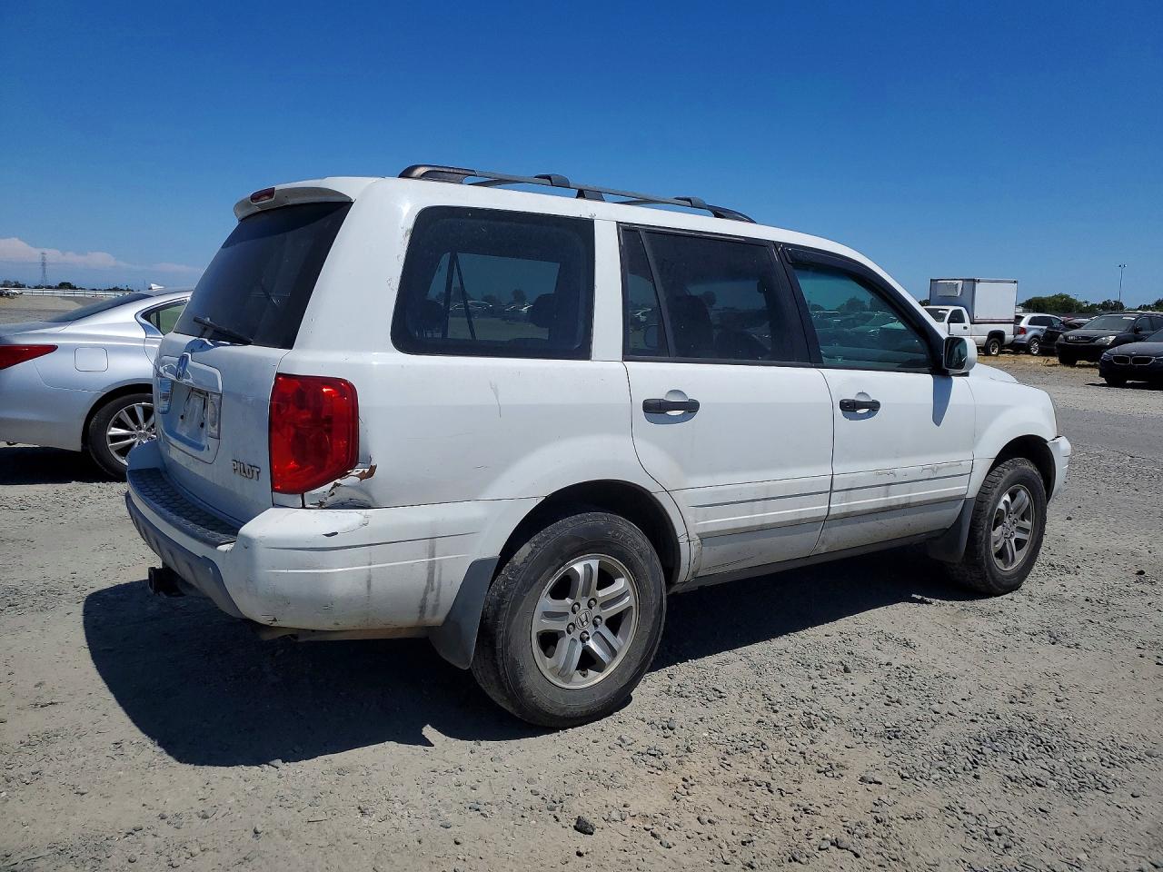 2005 Honda Pilot Ex White vin: 2HKYF18405H524693