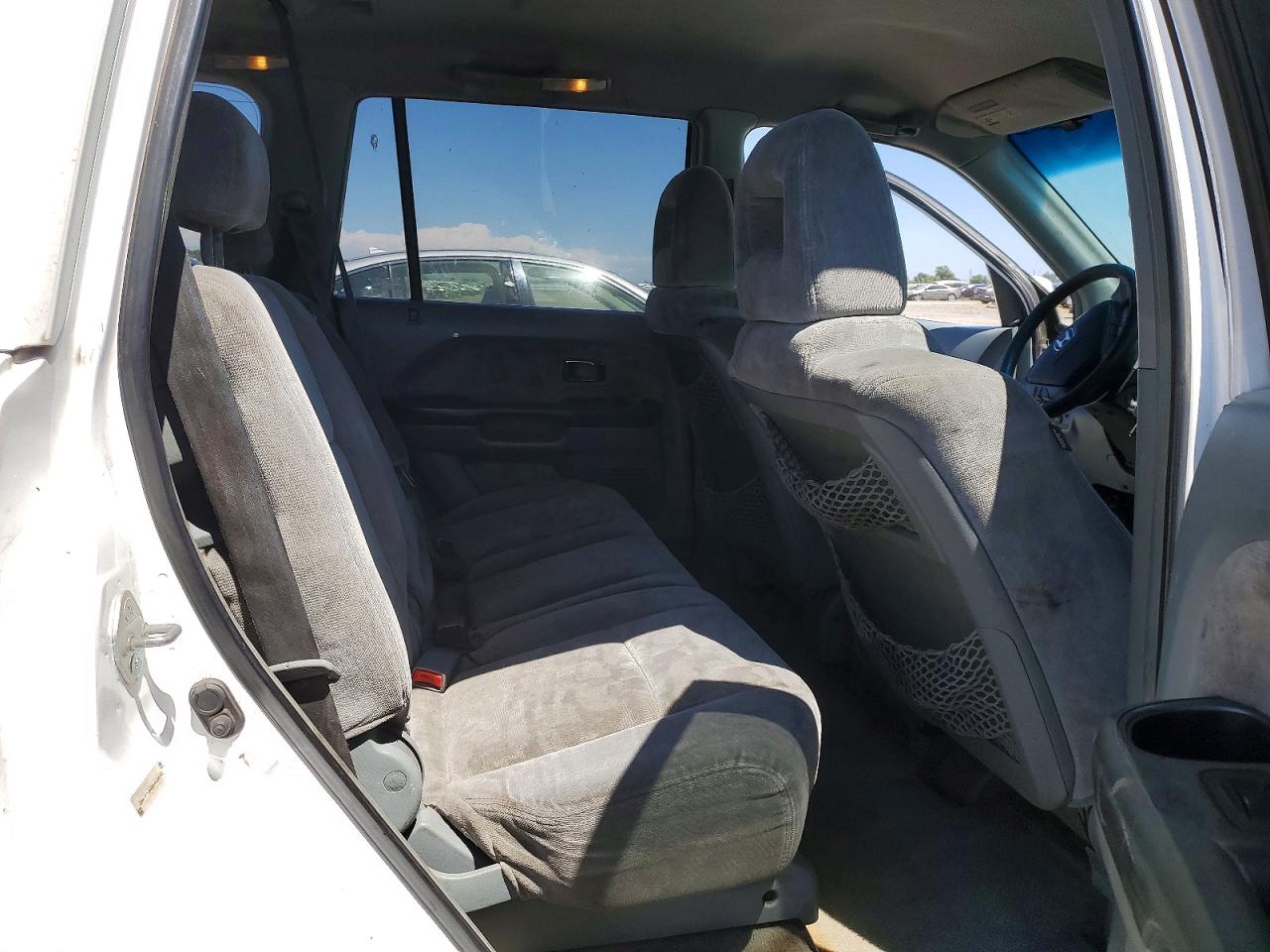 2005 Honda Pilot Ex White vin: 2HKYF18405H524693
