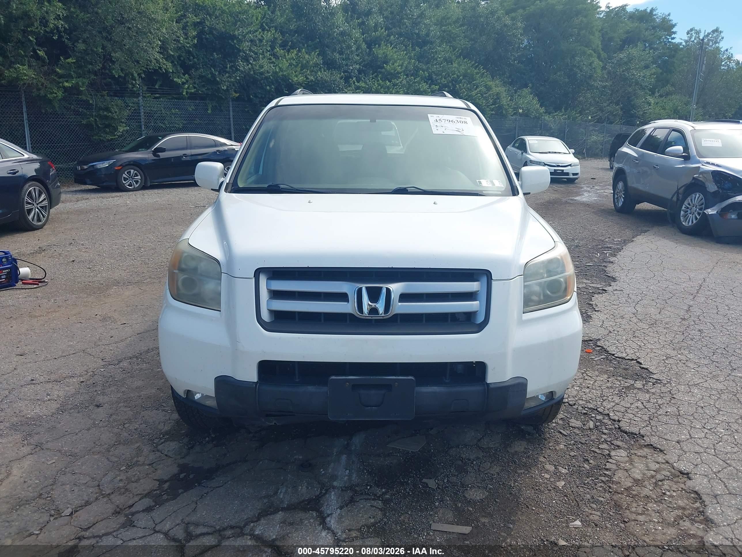2007 Honda Pilot Ex White vin: 2HKYF18417H518078