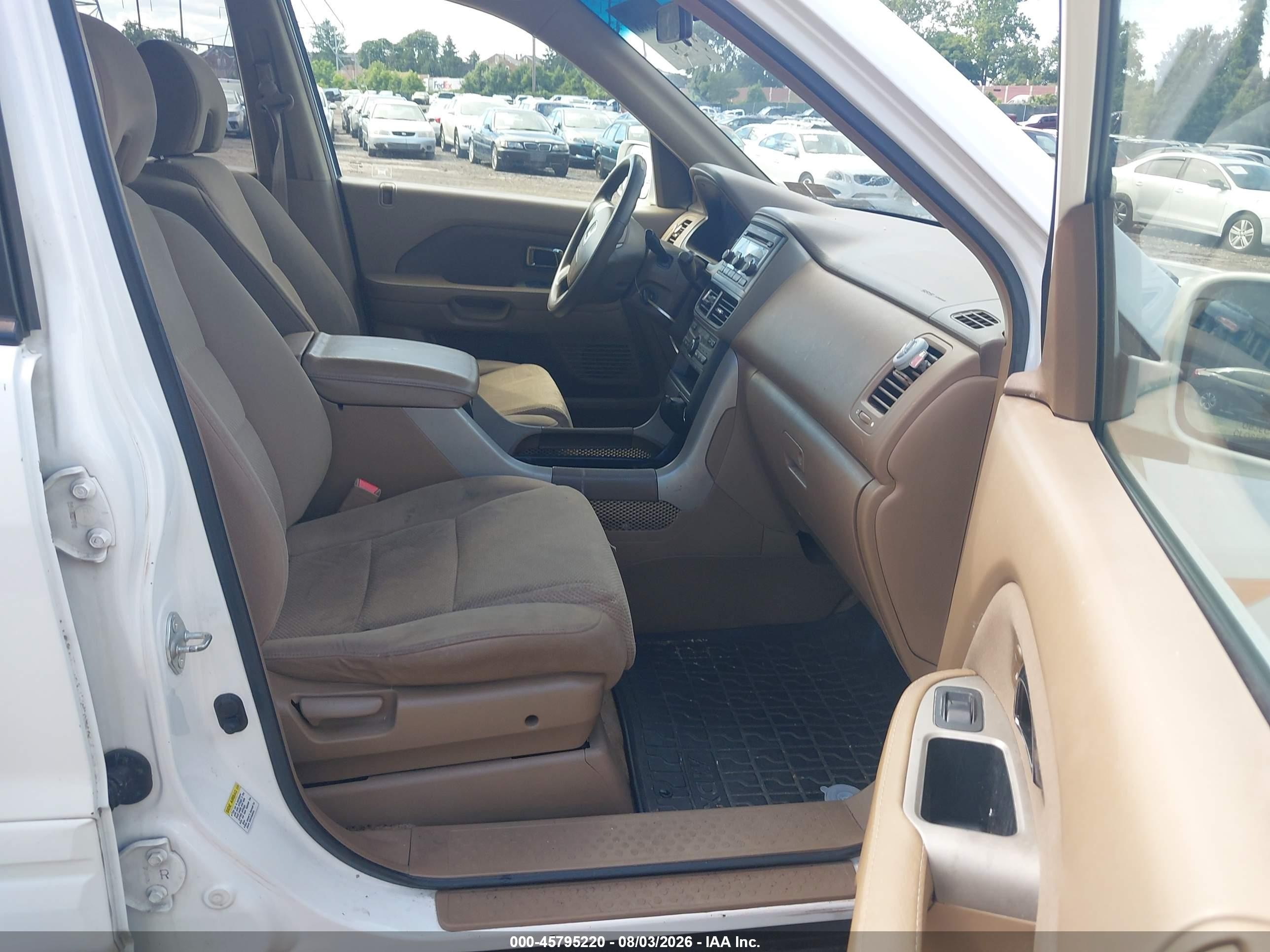 2007 Honda Pilot Ex White vin: 2HKYF18417H518078