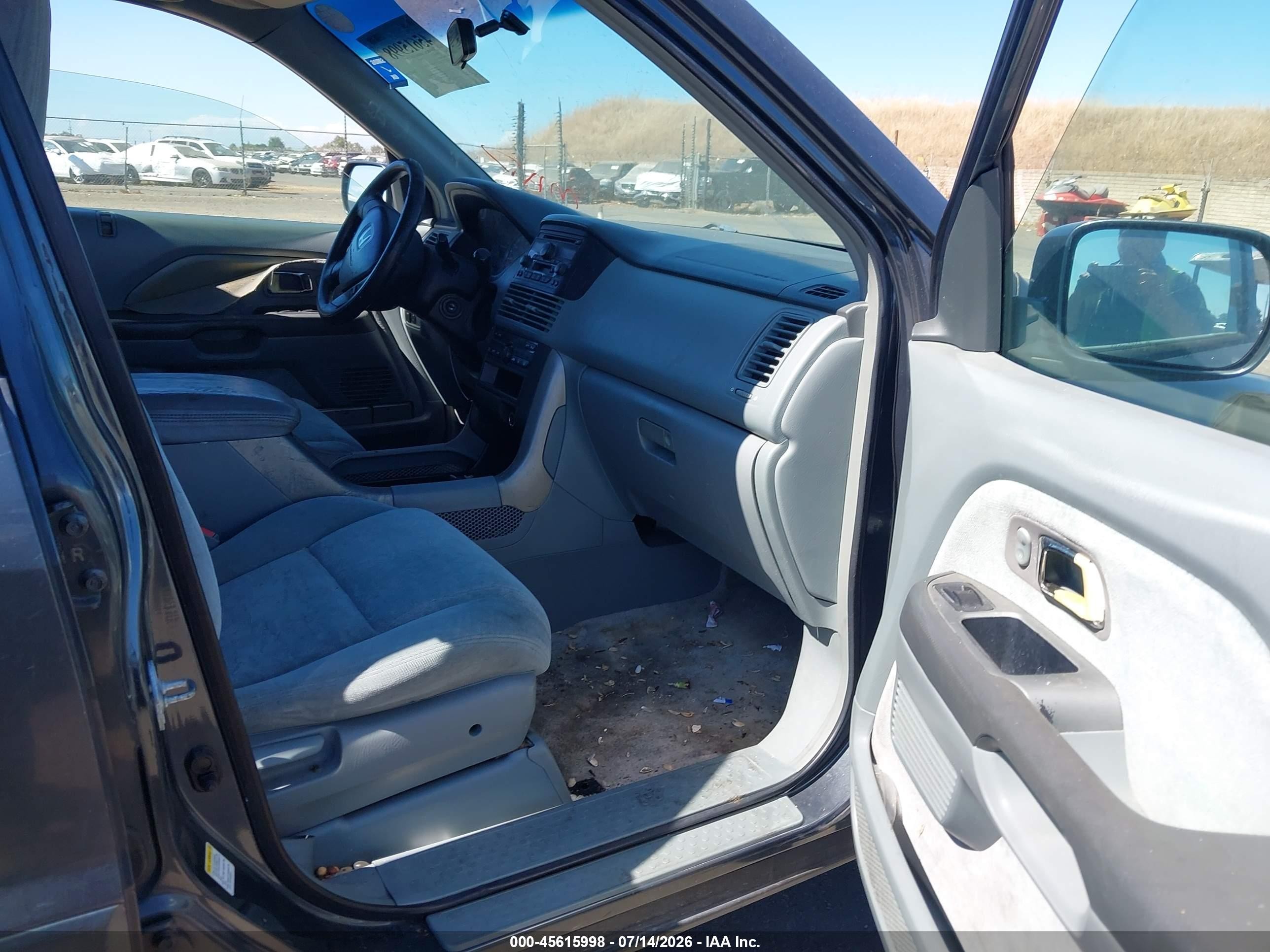 2004 Honda Pilot Ex Gray vin: 2HKYF18424H560223