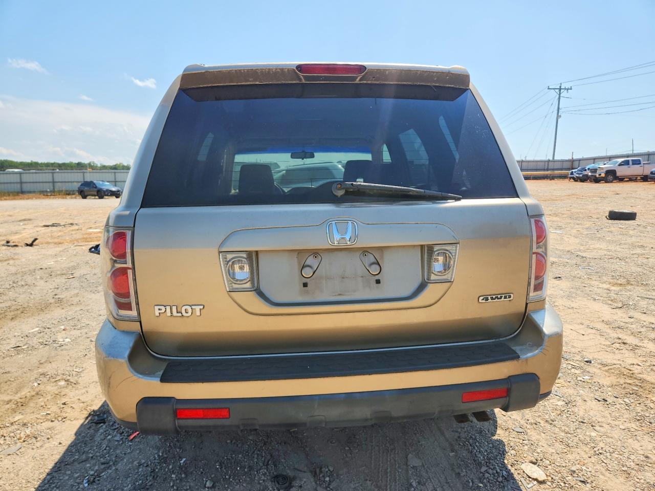 2006 Honda Pilot Ex Gold vin: 2HKYF18426H564923