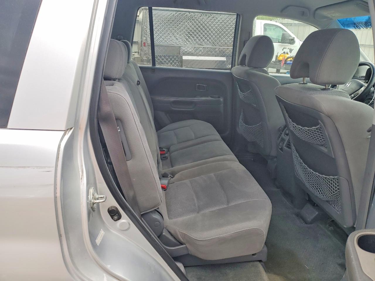 2006 Honda Pilot Ex Silver vin: 2HKYF18446H546696