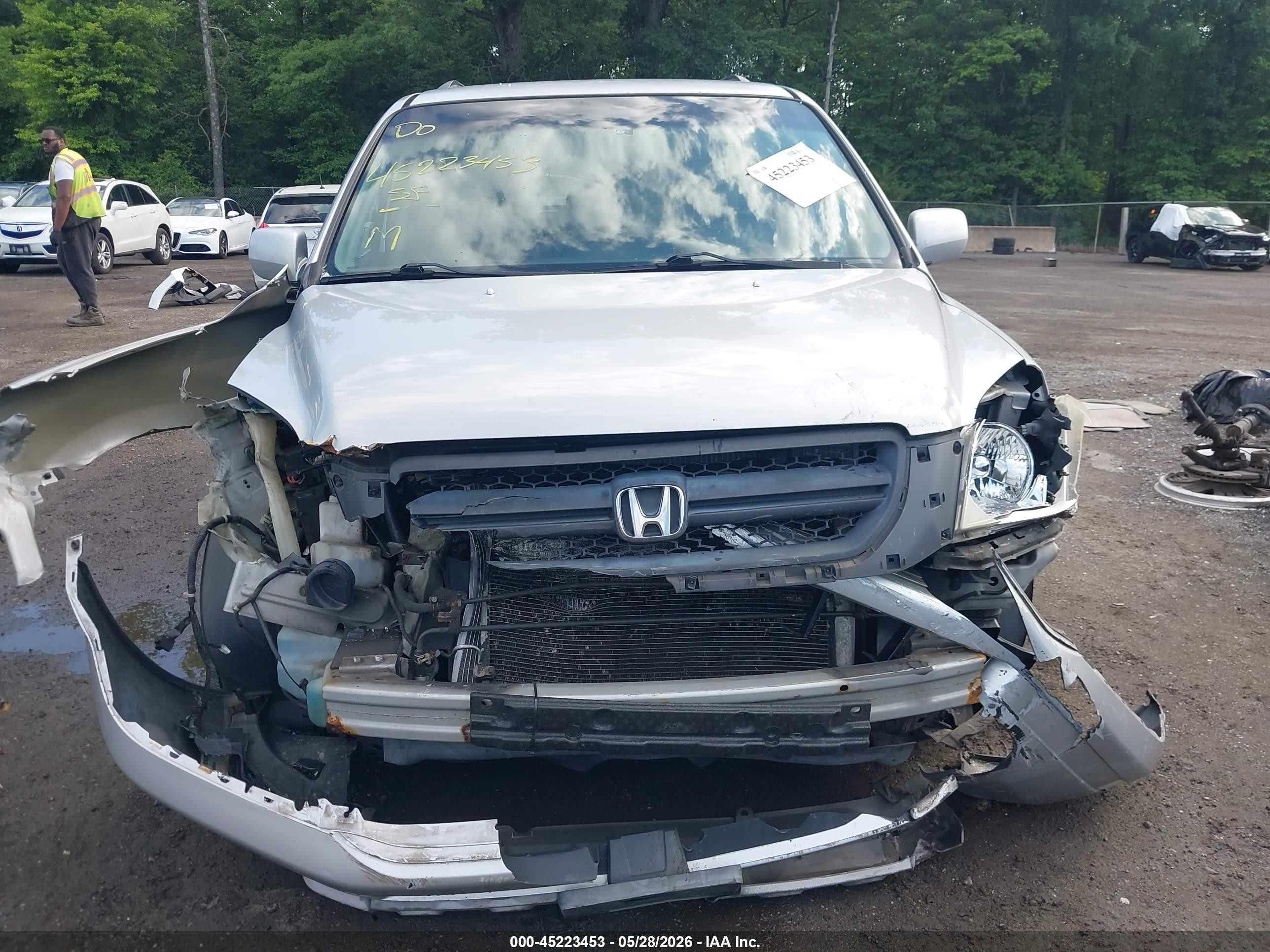 2004 Honda Pilot Ex Silver vin: 2HKYF18454H624044