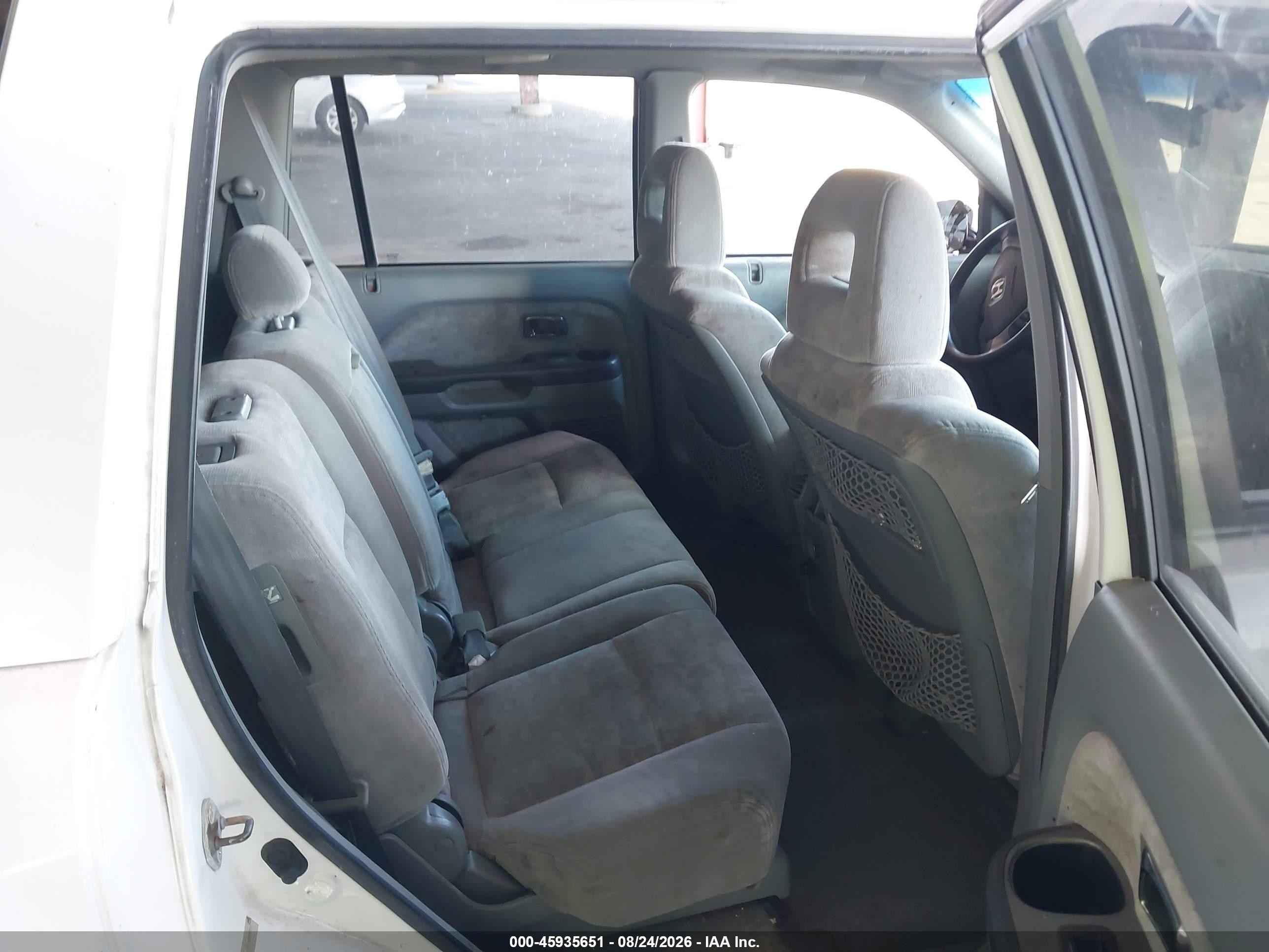 2004 Honda Pilot Ex White vin: 2HKYF18484H562879