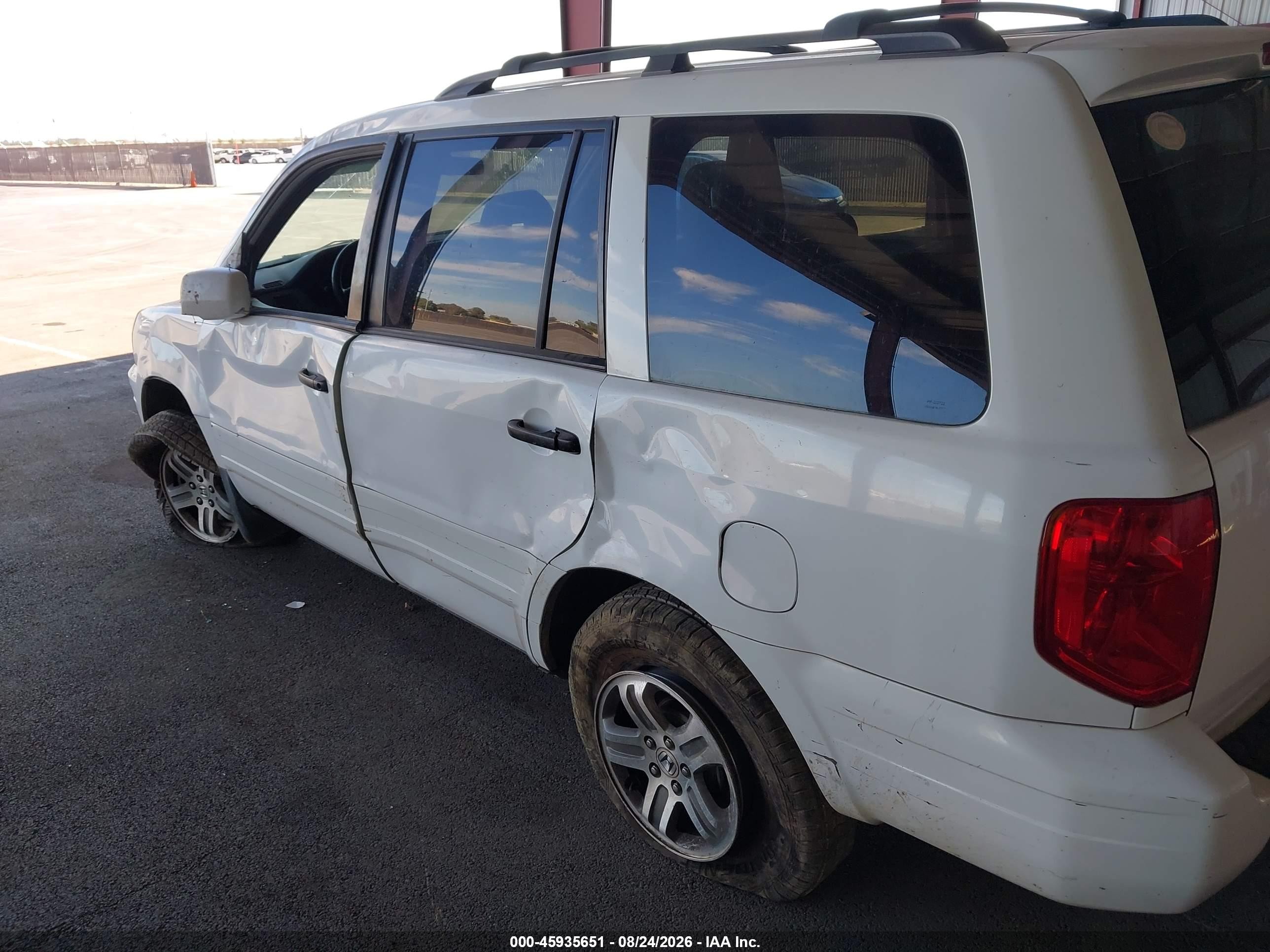 2004 Honda Pilot Ex White vin: 2HKYF18484H562879