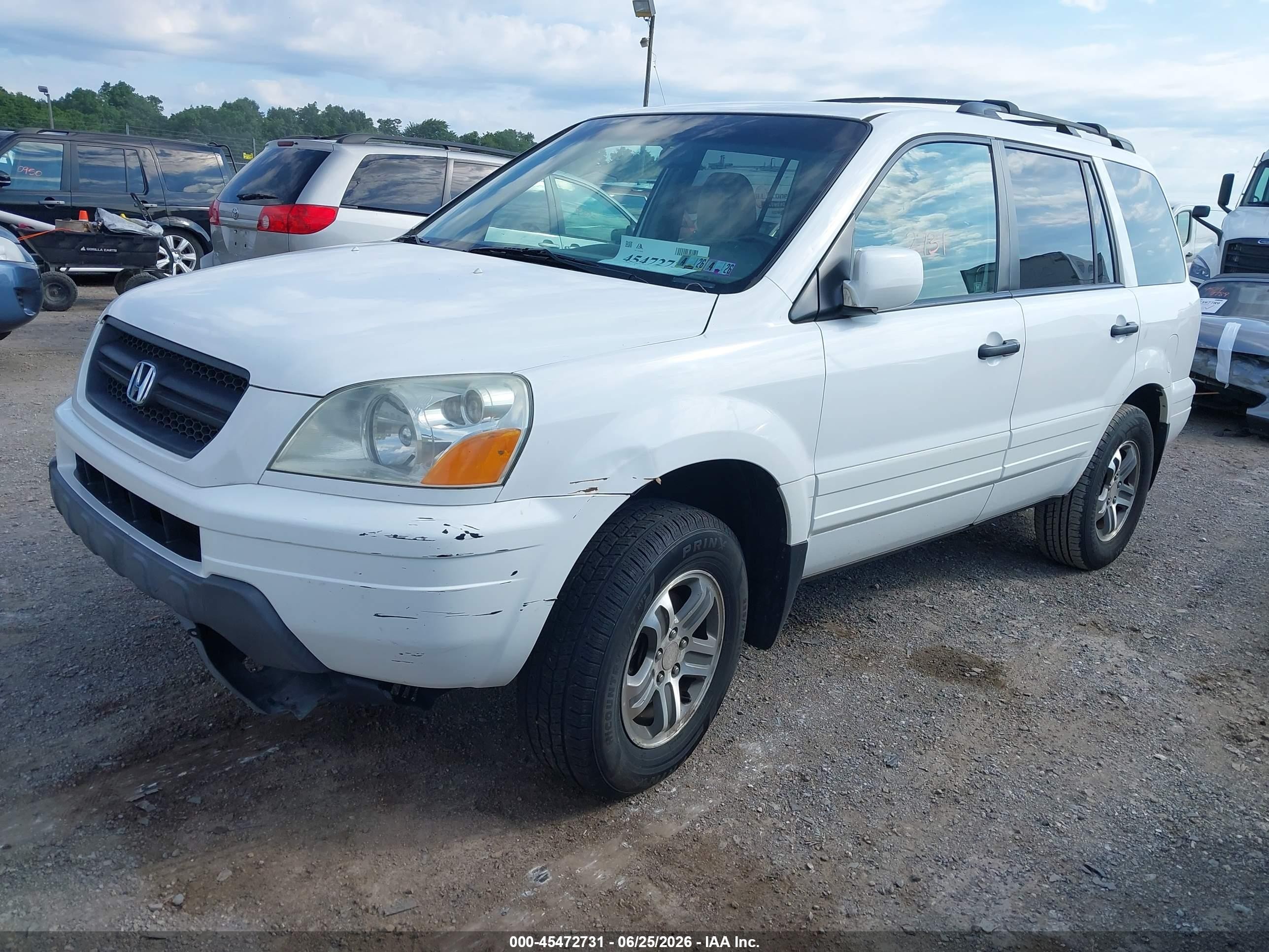 2004 Honda Pilot Ex White vin: 2HKYF18484H568083