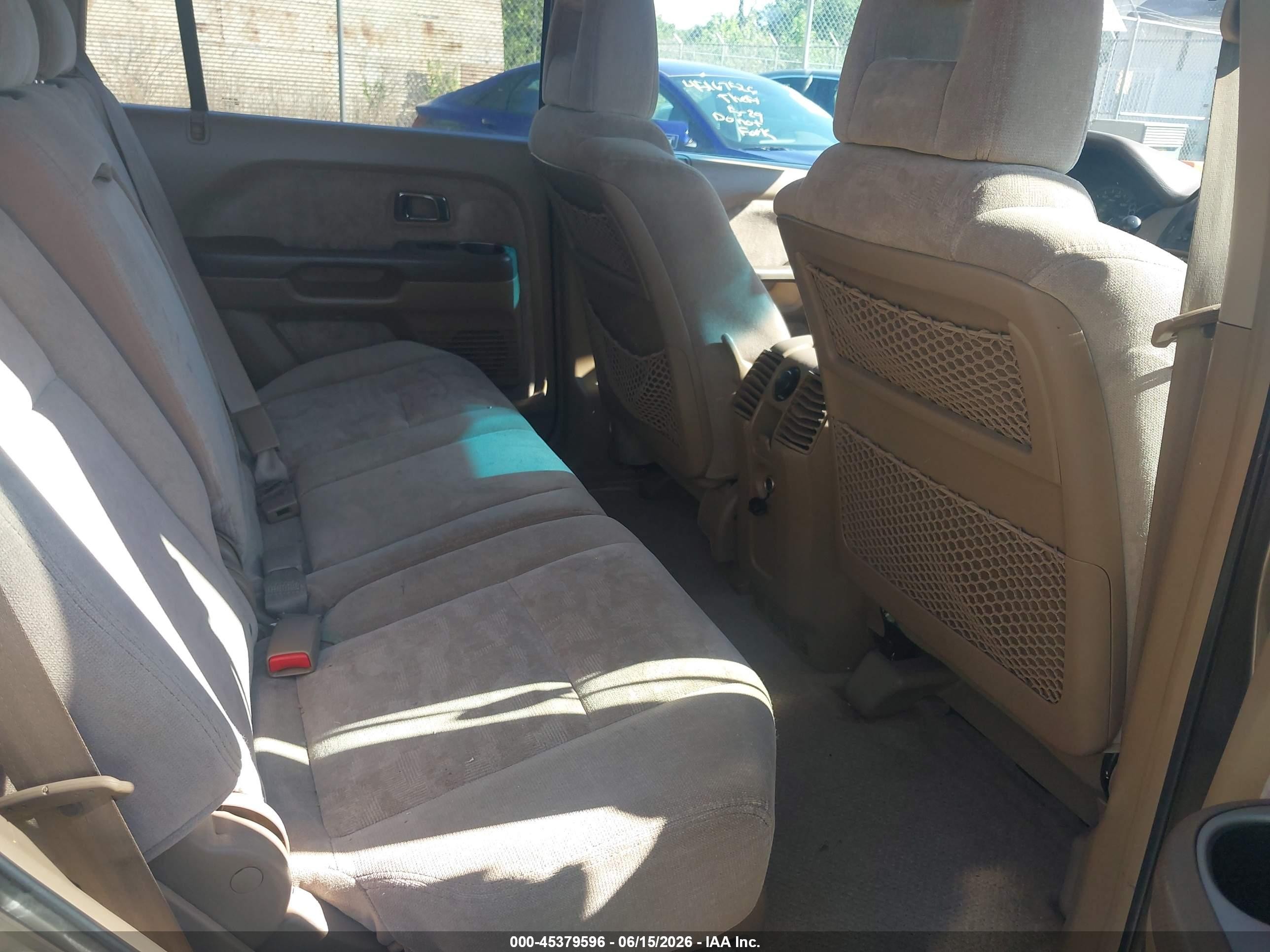 2004 Honda Pilot Ex Gold vin: 2HKYF18484H577527