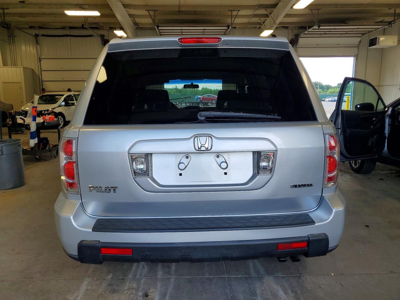 2006 Honda Pilot Ex Silver vin: 2HKYF18486H523101
