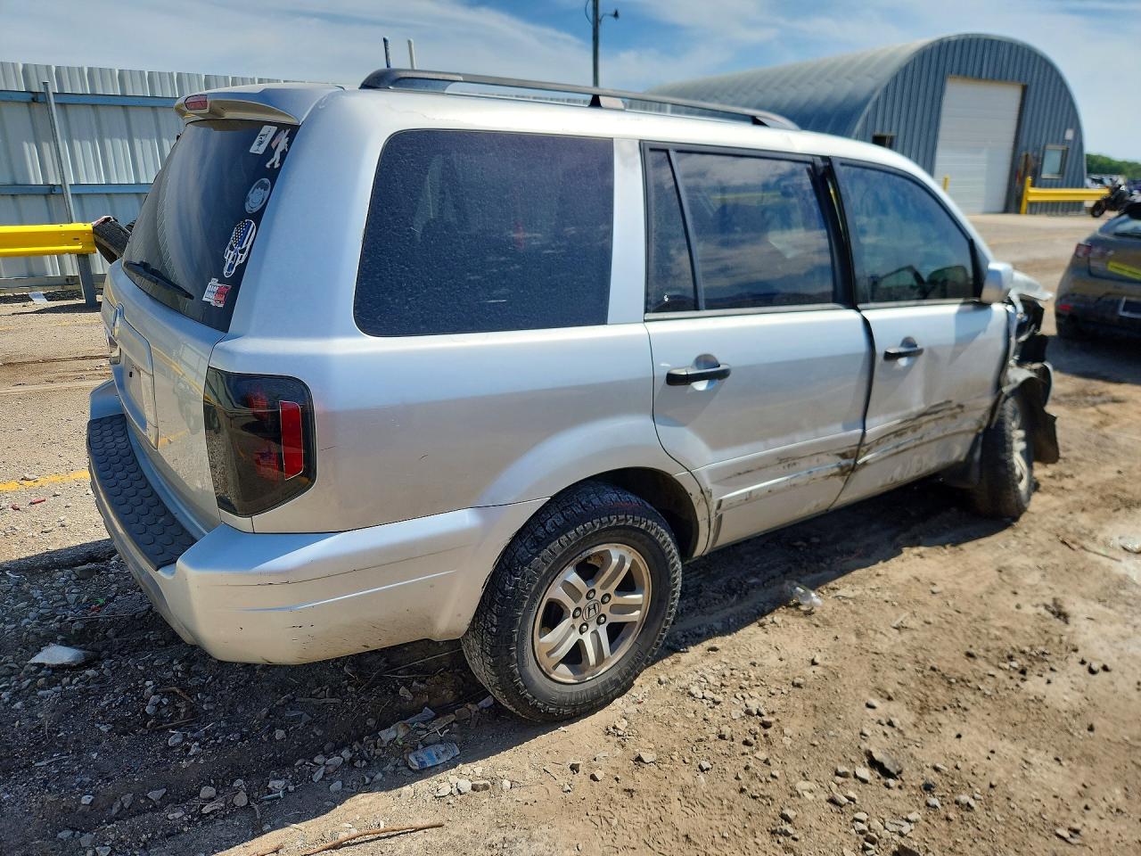 2003 Honda Pilot Silver vin: 2HKYF18493H583321