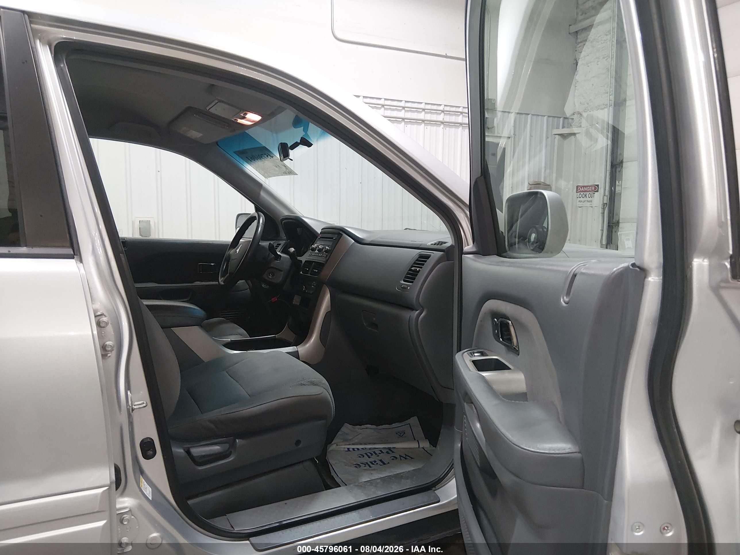 2006 Honda Pilot Ex Silver vin: 2HKYF18496H532907