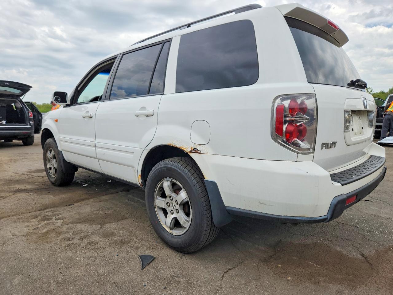2006 Honda Pilot Ex White vin: 2HKYF18496H554292
