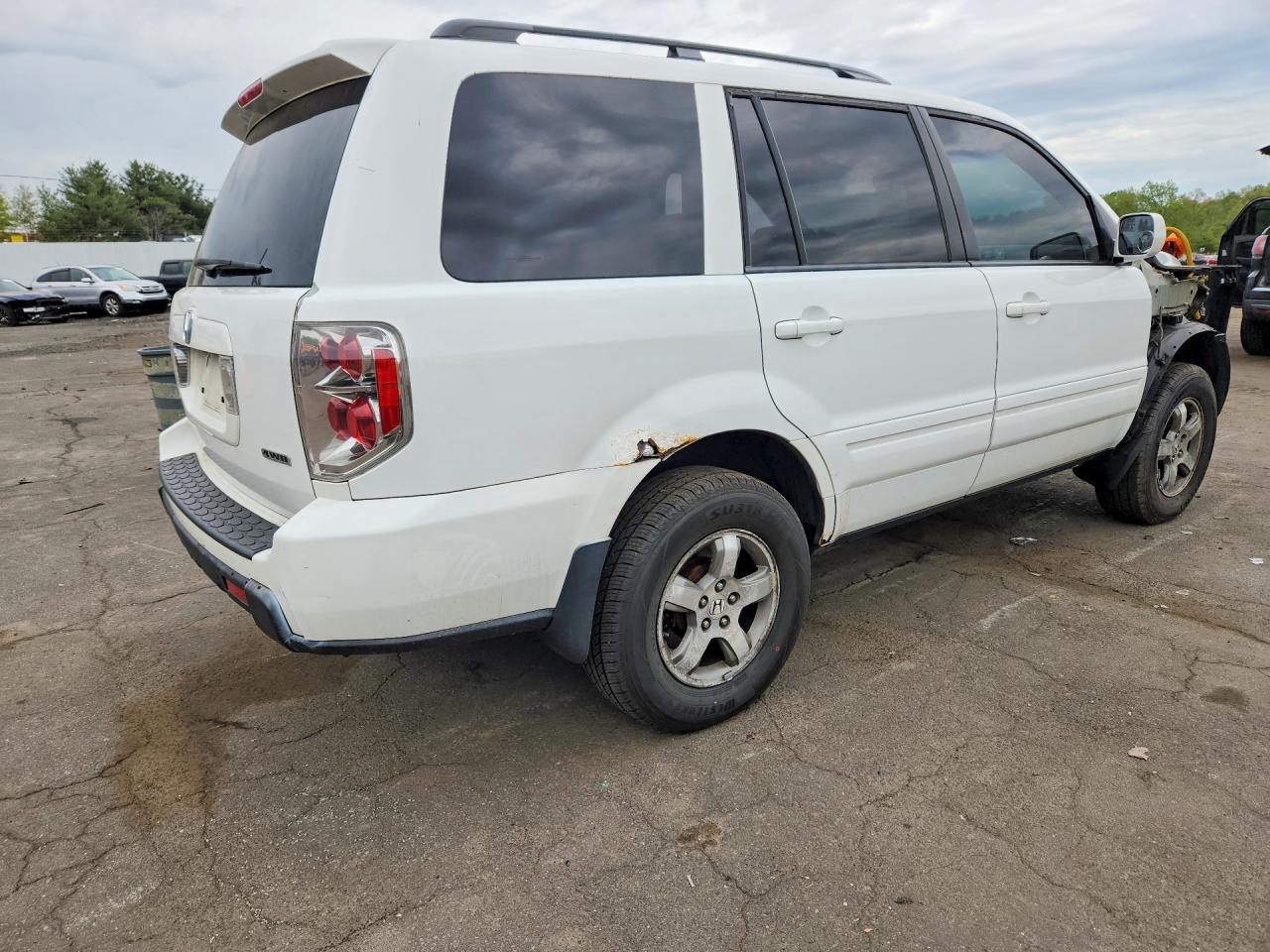 2006 Honda Pilot Ex White vin: 2HKYF18496H554292