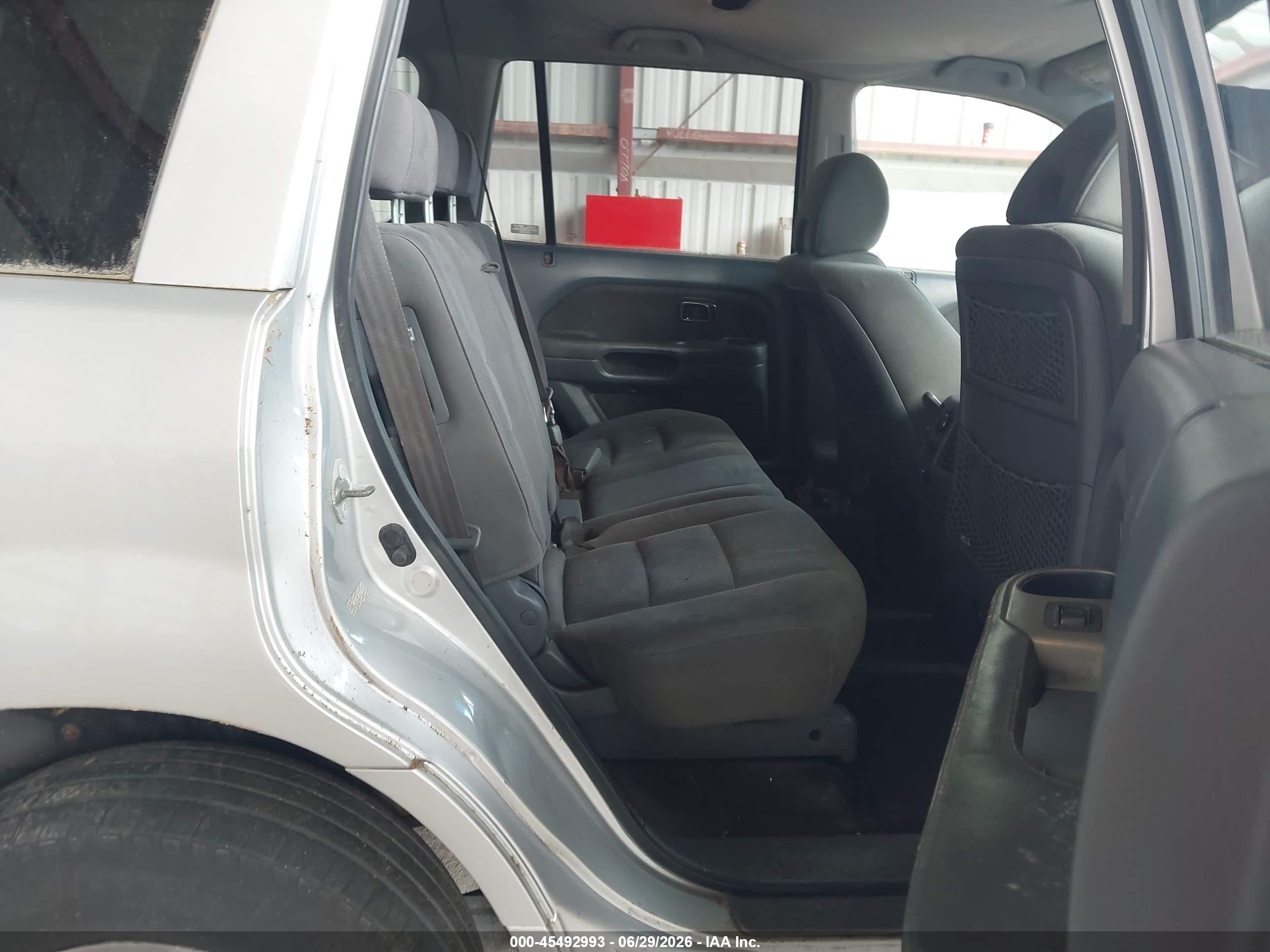 2006 Honda Pilot Ex Silver vin: 2HKYF184X6H515310