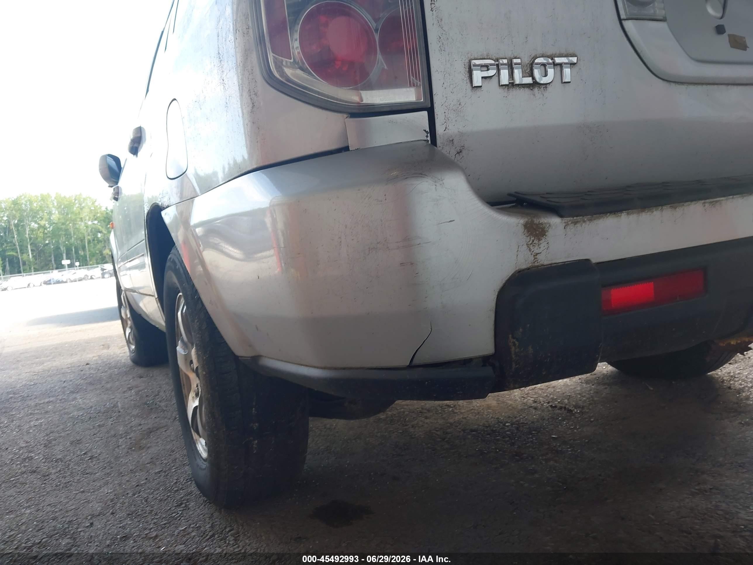 2006 Honda Pilot Ex Silver vin: 2HKYF184X6H515310