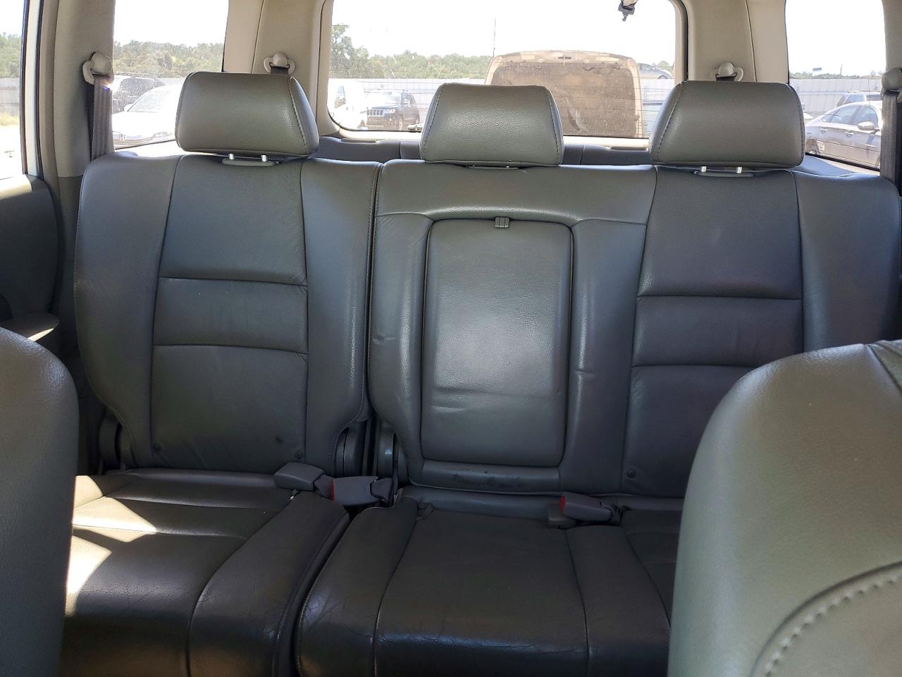 2006 Honda Pilot Ex White vin: 2HKYF18526H553137