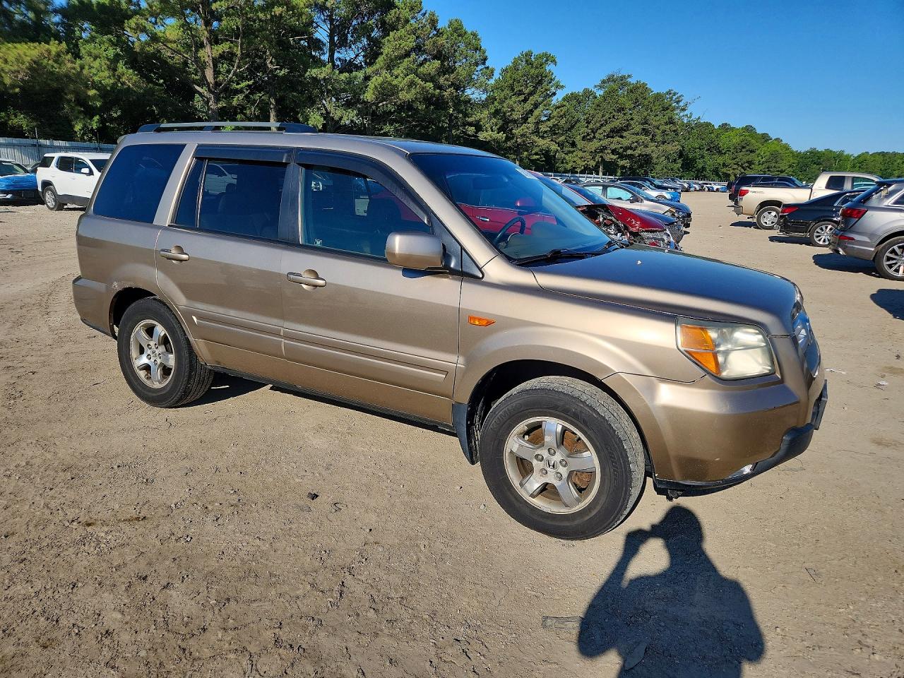 2006 Honda Pilot Ex Gold vin: 2HKYF18526H561805