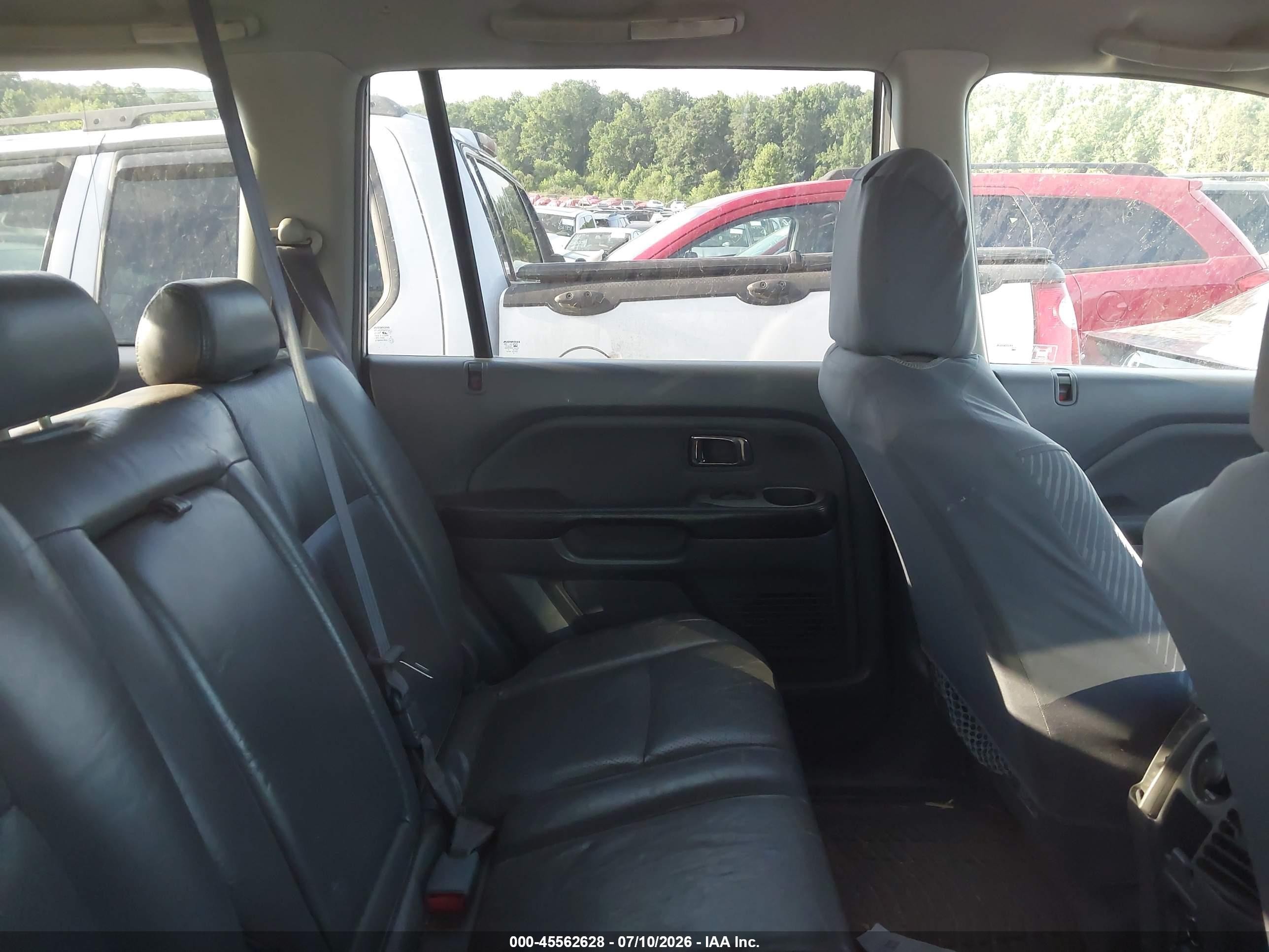 2004 Honda Pilot Ex-l White vin: 2HKYF18534H567125