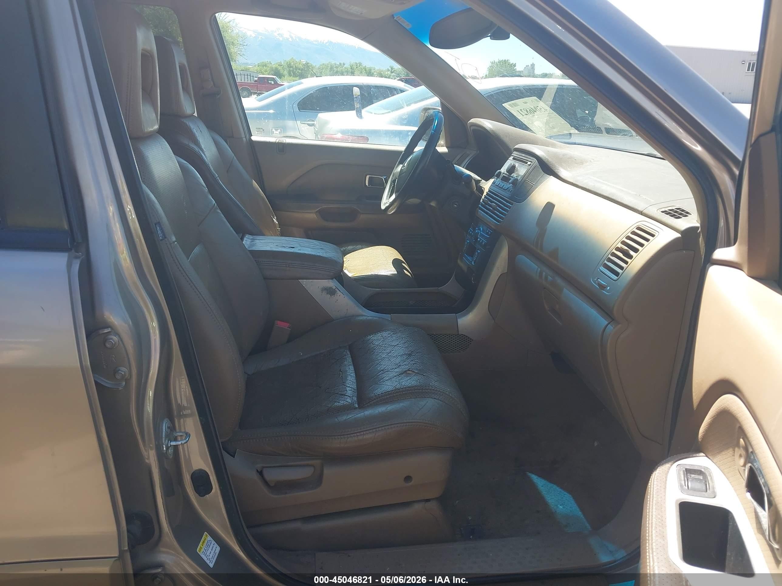 2004 Honda Pilot Ex-l Gold vin: 2HKYF18554H540072