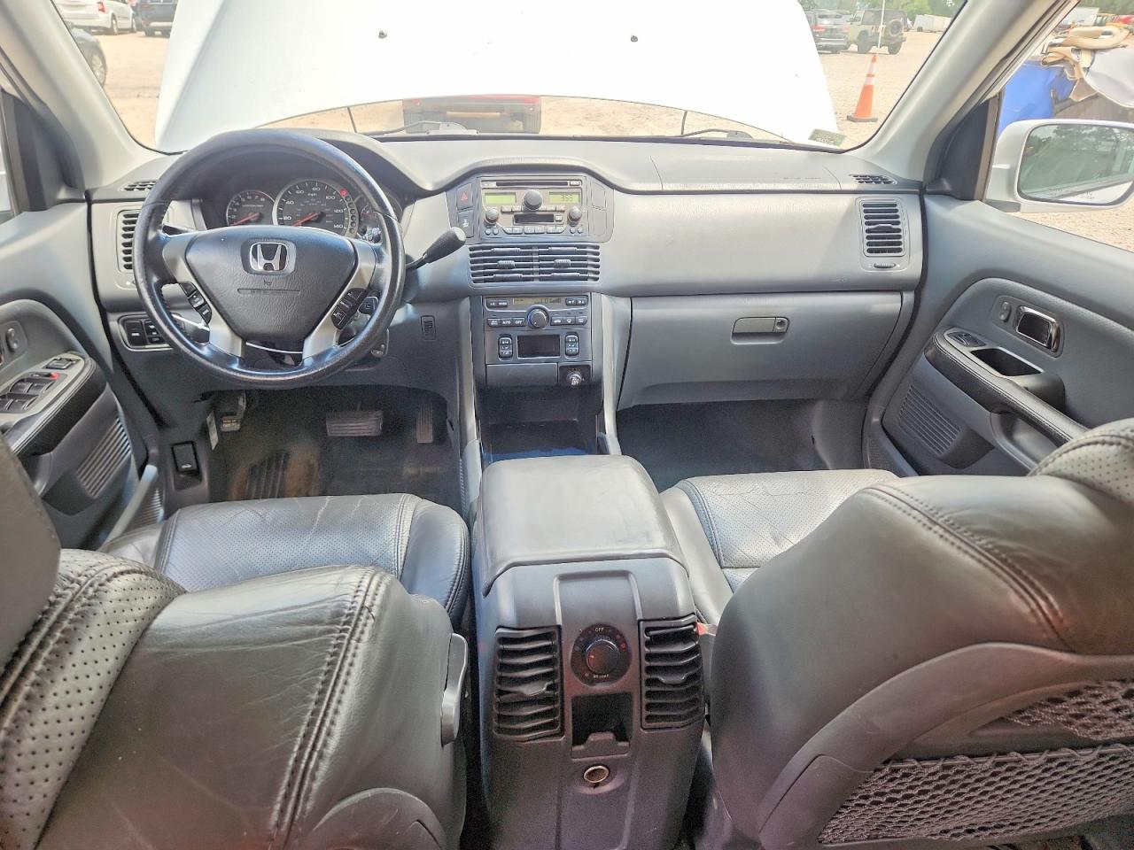 2004 Honda Pilot Exl Silver vin: 2HKYF18564H549024