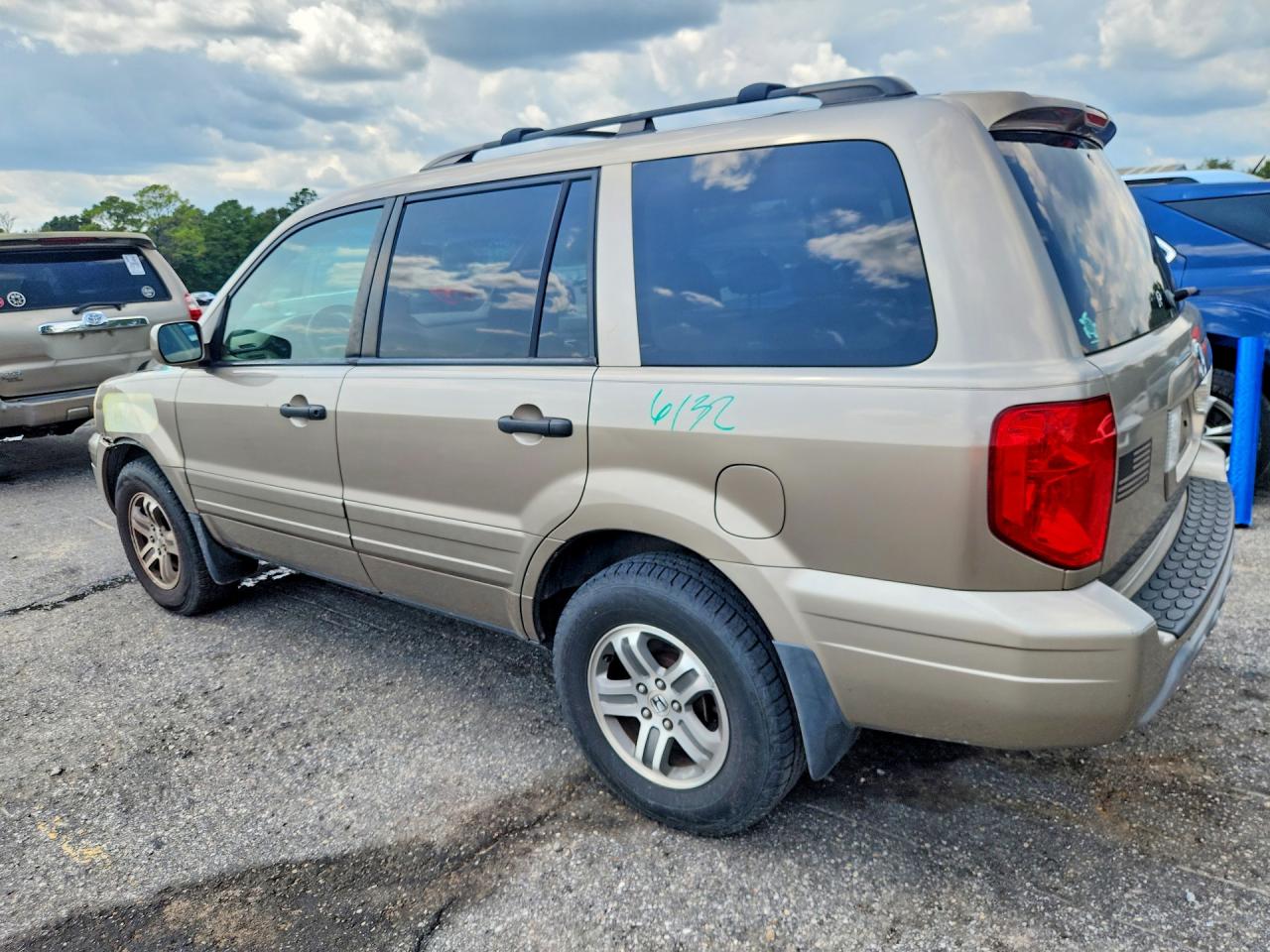 2004 Honda Pilot Exl Золотой vin: 2HKYF18564H556748