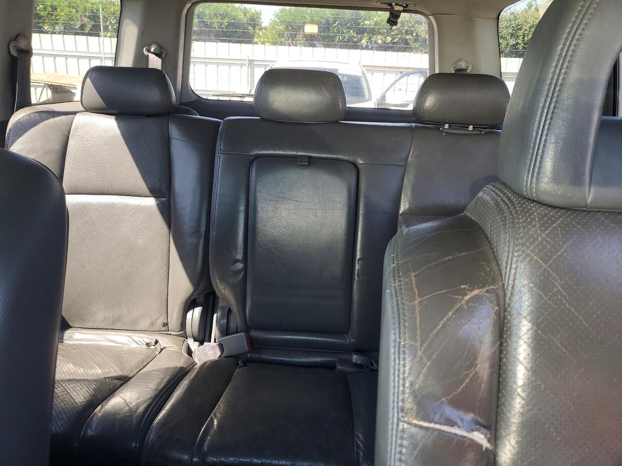 2004 Honda Pilot Exl Silver vin: 2HKYF18564H596263