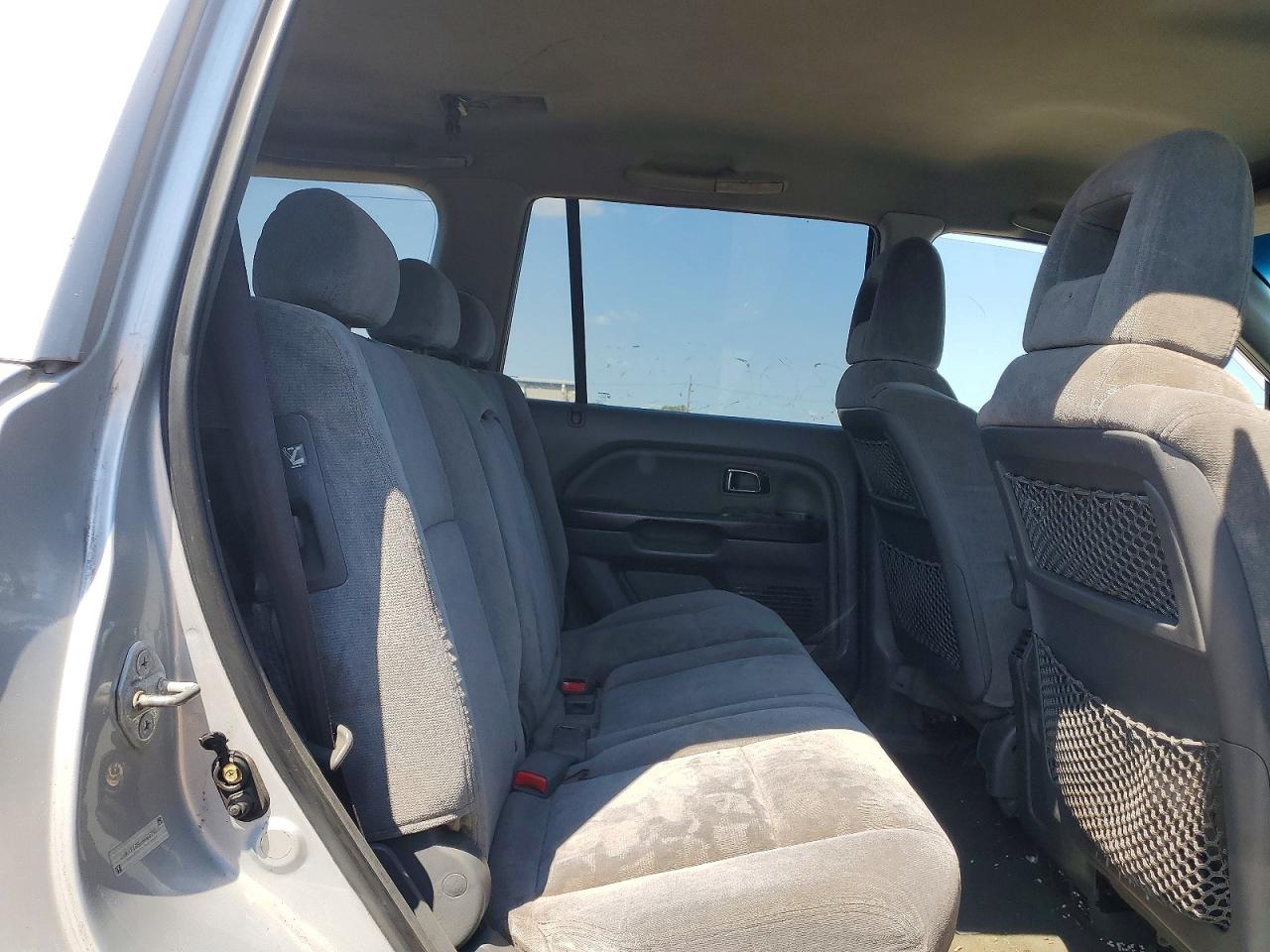 2004 Honda Pilot Exl Silver vin: 2HKYF18564H617533