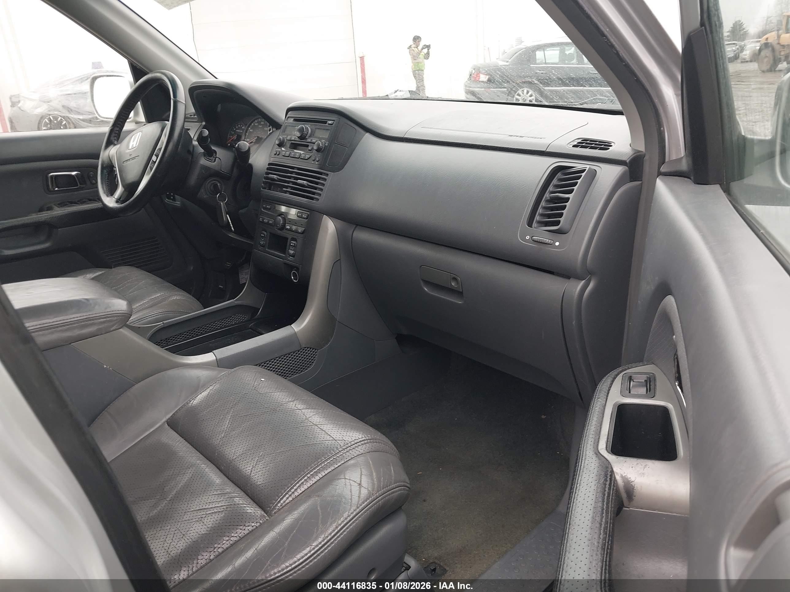 2004 Honda Pilot Ex-l Silver vin: 2HKYF18584H613239