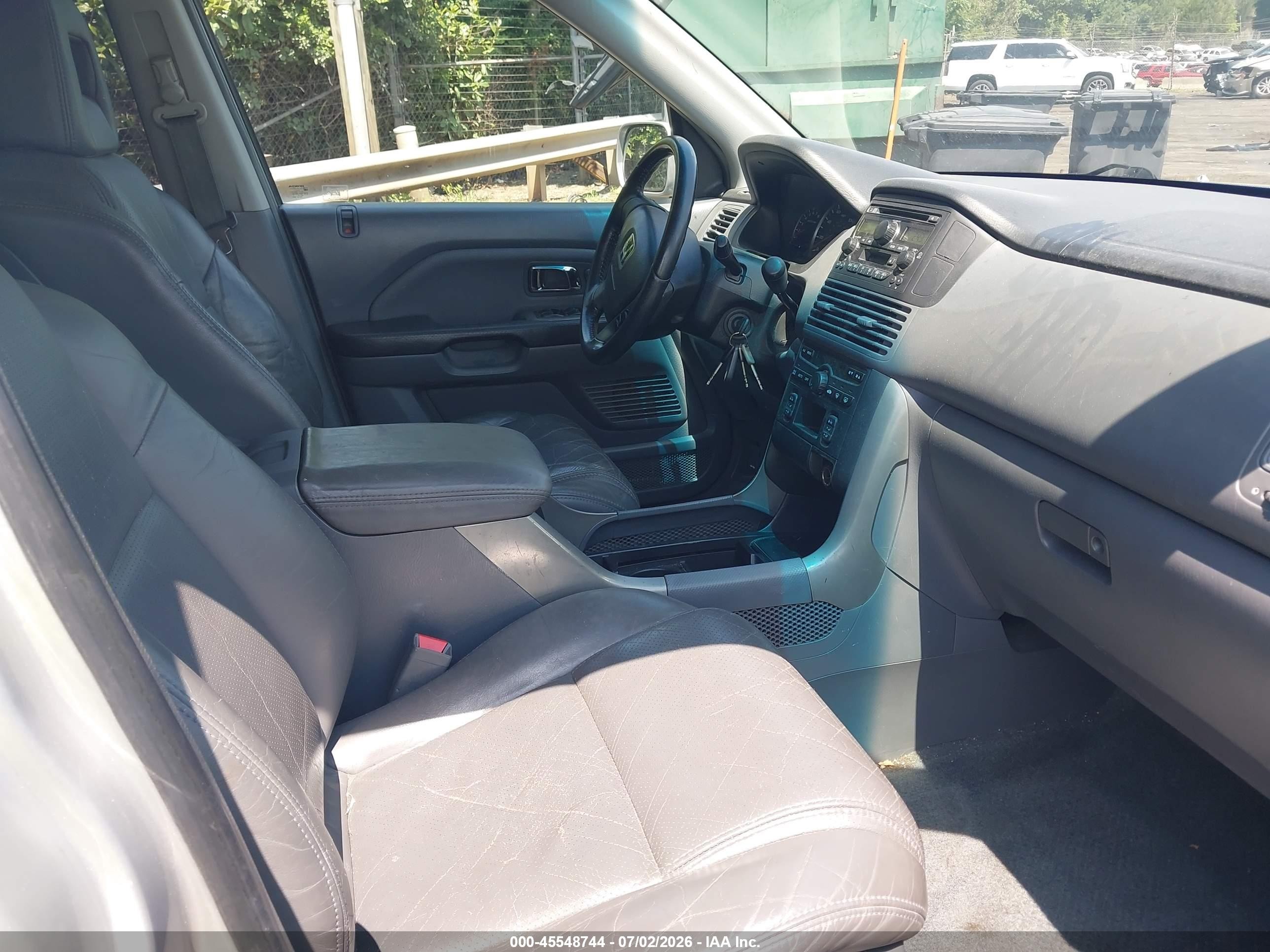 2004 Honda Pilot Ex-l Silver vin: 2HKYF185X4H514292