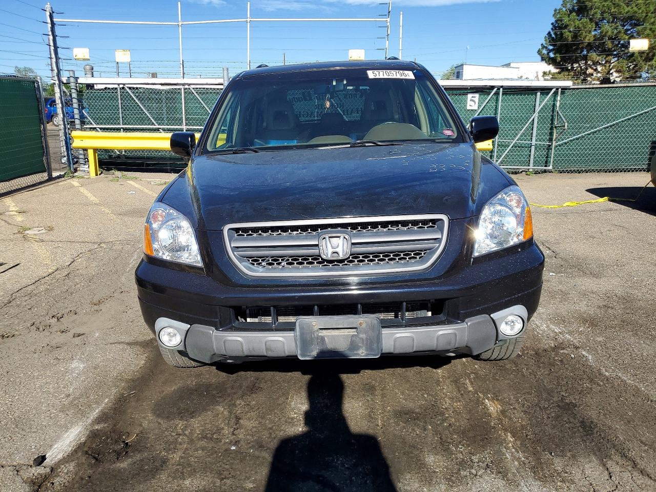 2005 Honda Pilot Exl Черный vin: 2HKYF185X5H512821