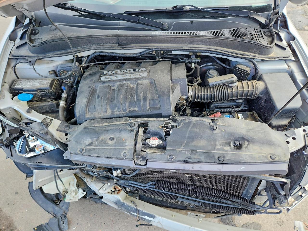 2005 Honda Pilot Exl Silver vin: 2HKYF185X5H515850