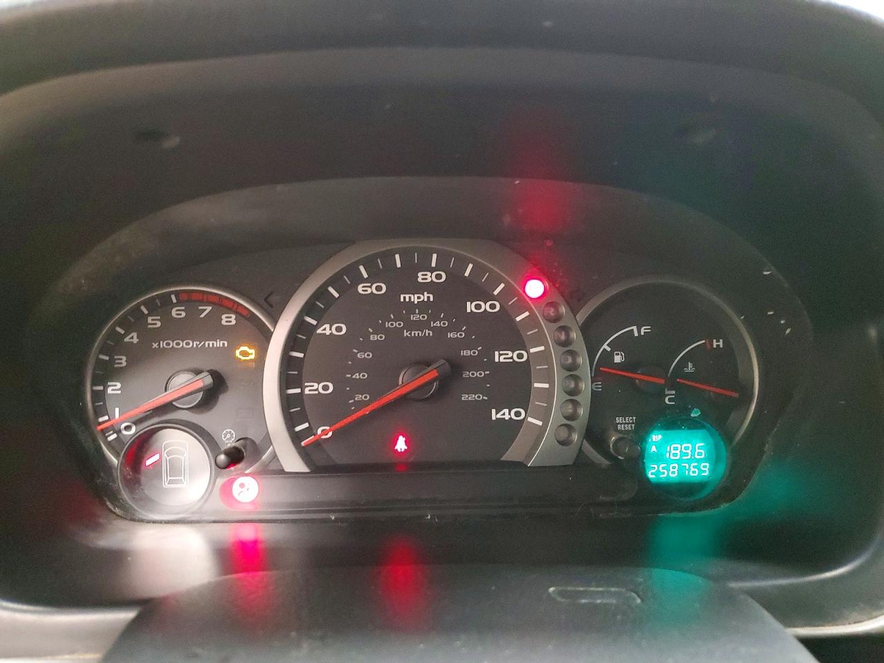 2004 Honda Pilot Exl Silver vin: 2HKYF18644H601145