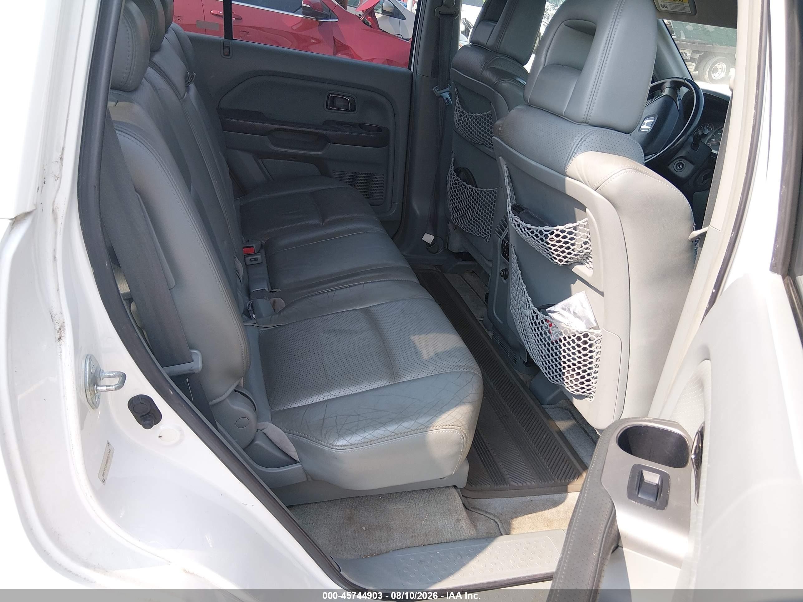 2005 Honda Pilot Ex-l White vin: 2HKYF18655H516560